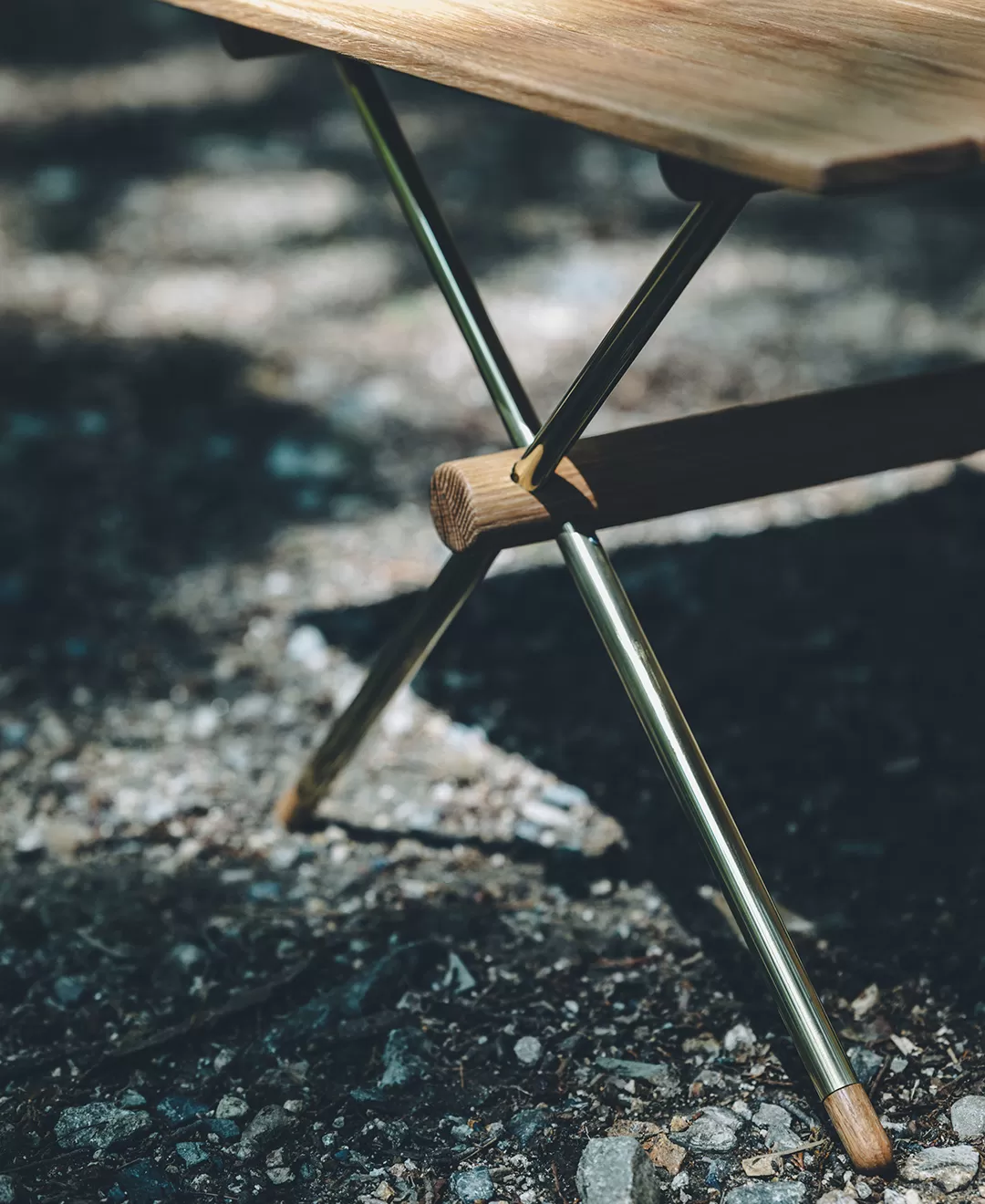 Oak Roll Table