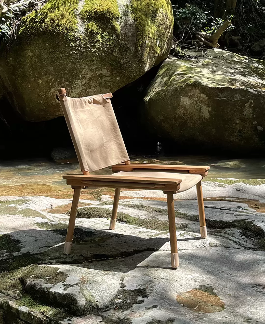 The Canvas Chair Shoes + Pouch