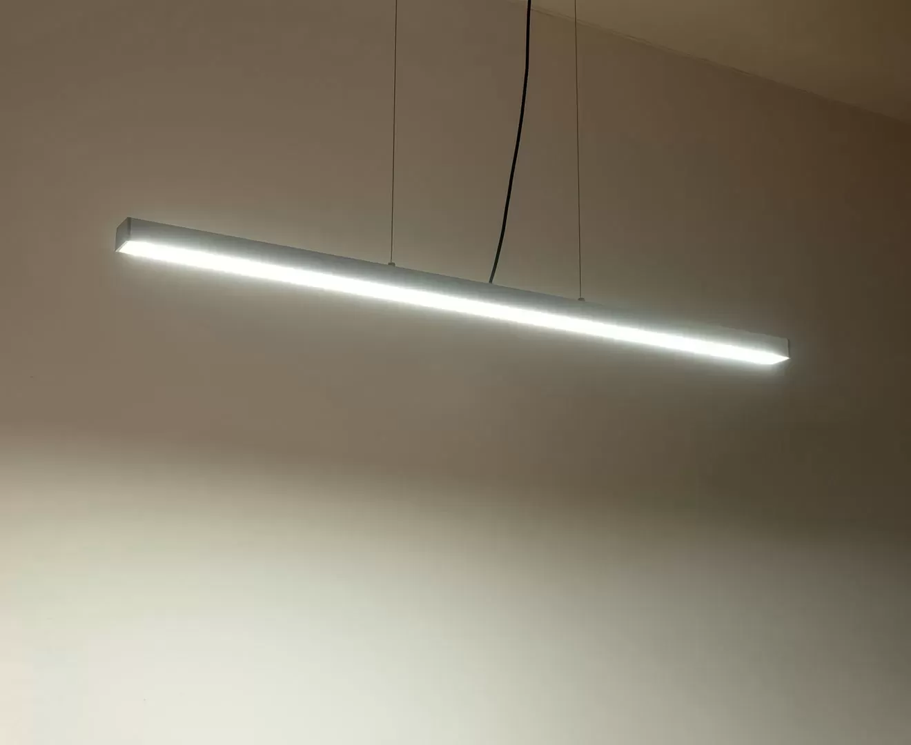 003216 STAND WORKER LED PENDANT LIGHT STRAIGHT