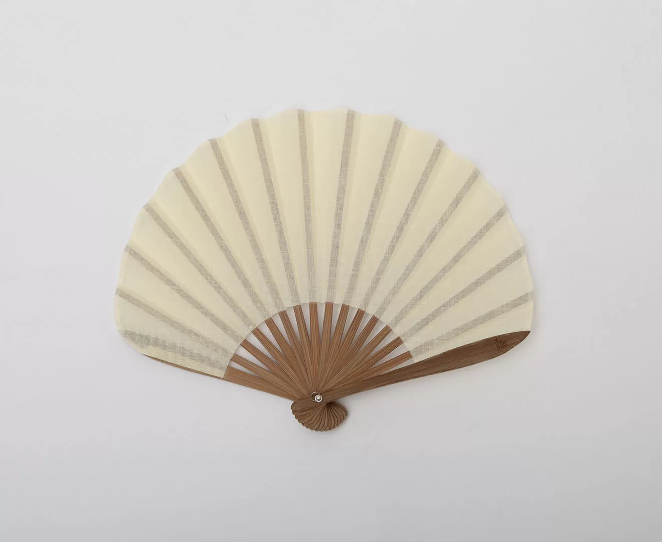 ガーゼ素材のふわり扇子