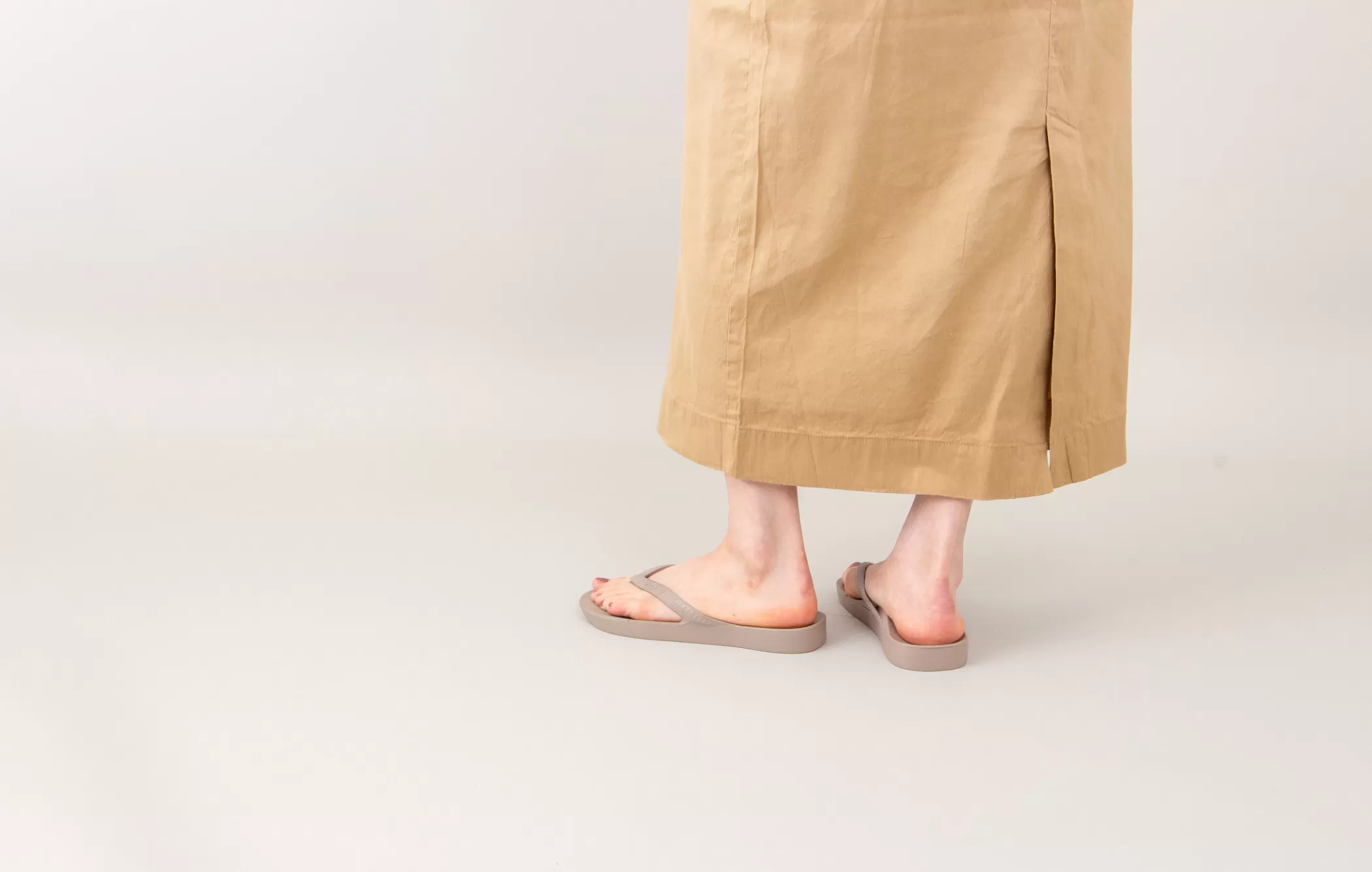 Arch Support Flip Flop - Taupe