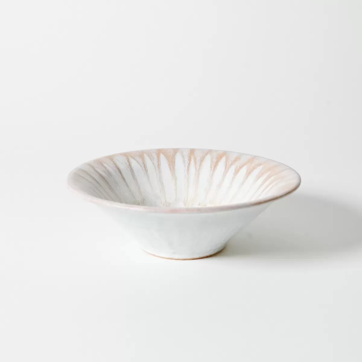 【美濃焼】正陶苑 花-撫子色（なでしこ） 中鉢　ピンク　Φ18cm