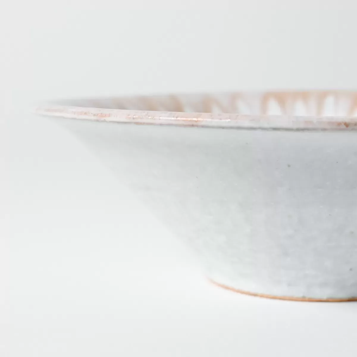 【美濃焼】正陶苑 花-撫子色（なでしこ） 中鉢　ピンク　Φ18cm