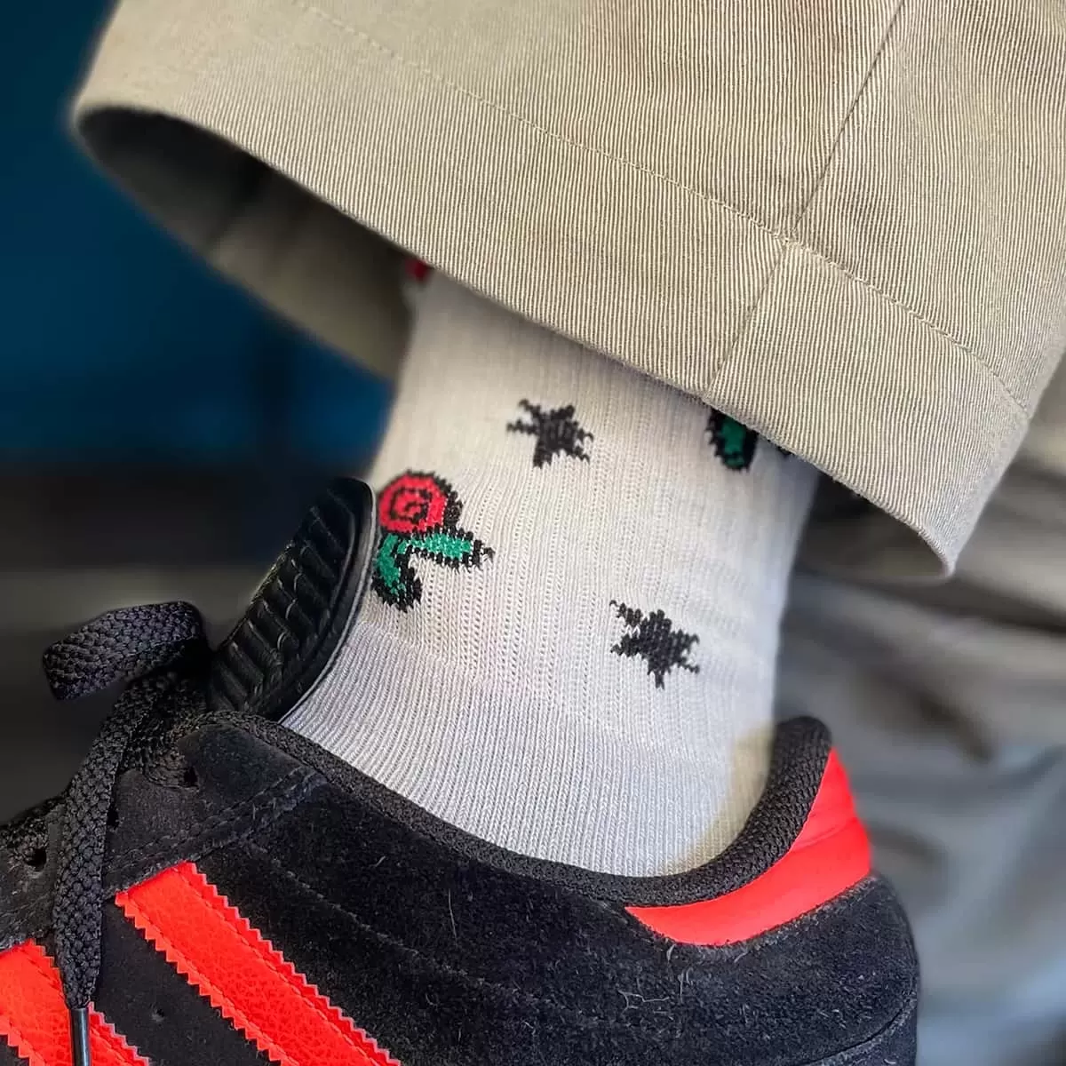 5eL×OMUSUbee ミドルソックス　グレー