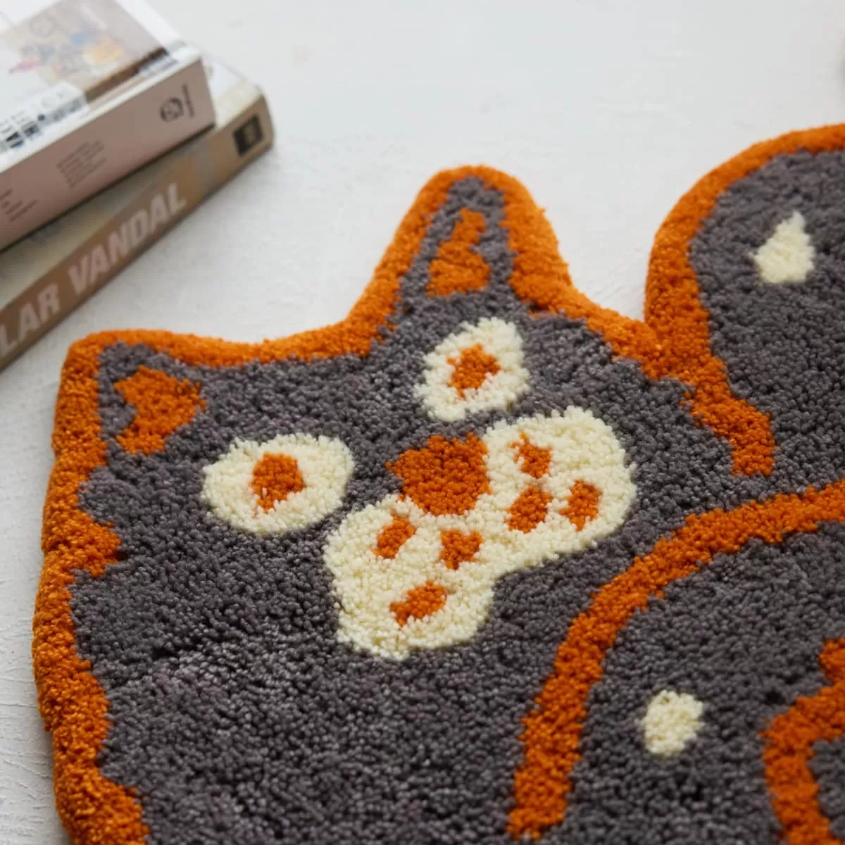 Toyameg×OMUSUbee　ラグマット　Cat