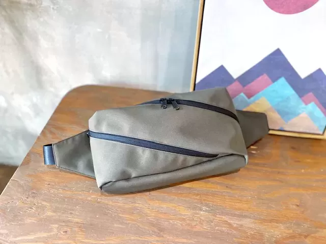 Week Spiral Waist Bag