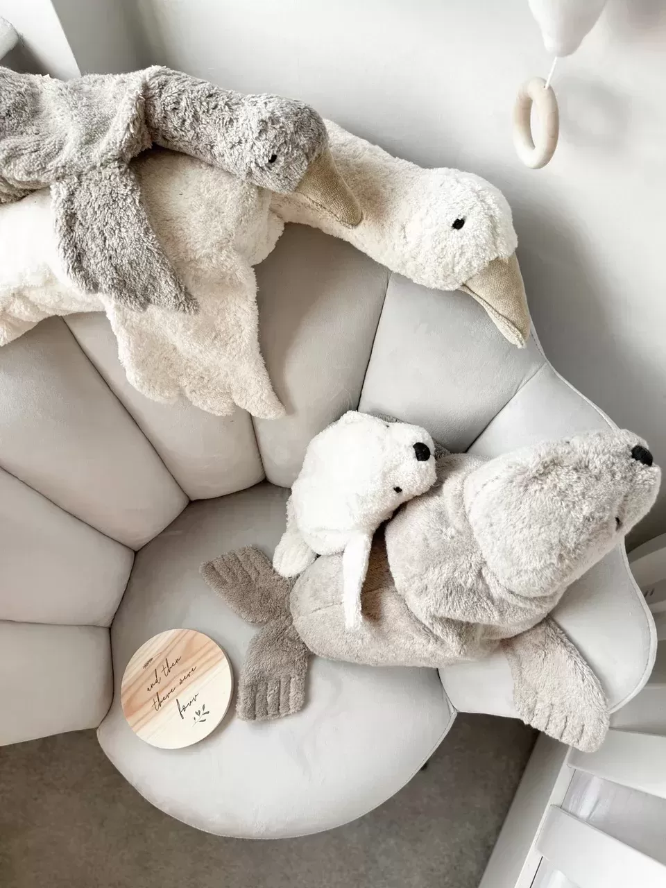 Cuddly Animal Goose small / grey