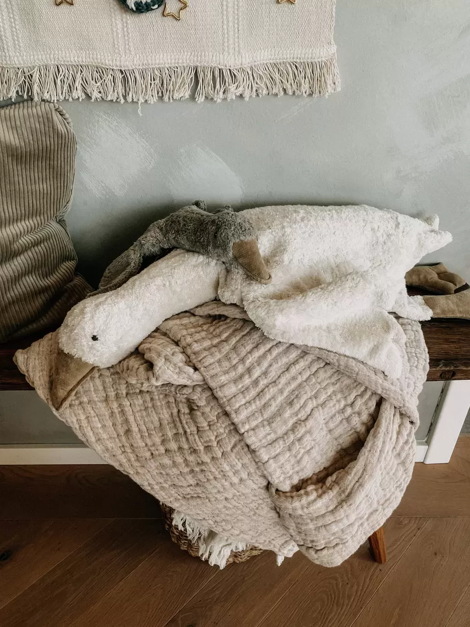 Cuddly Animal Goose large / white
