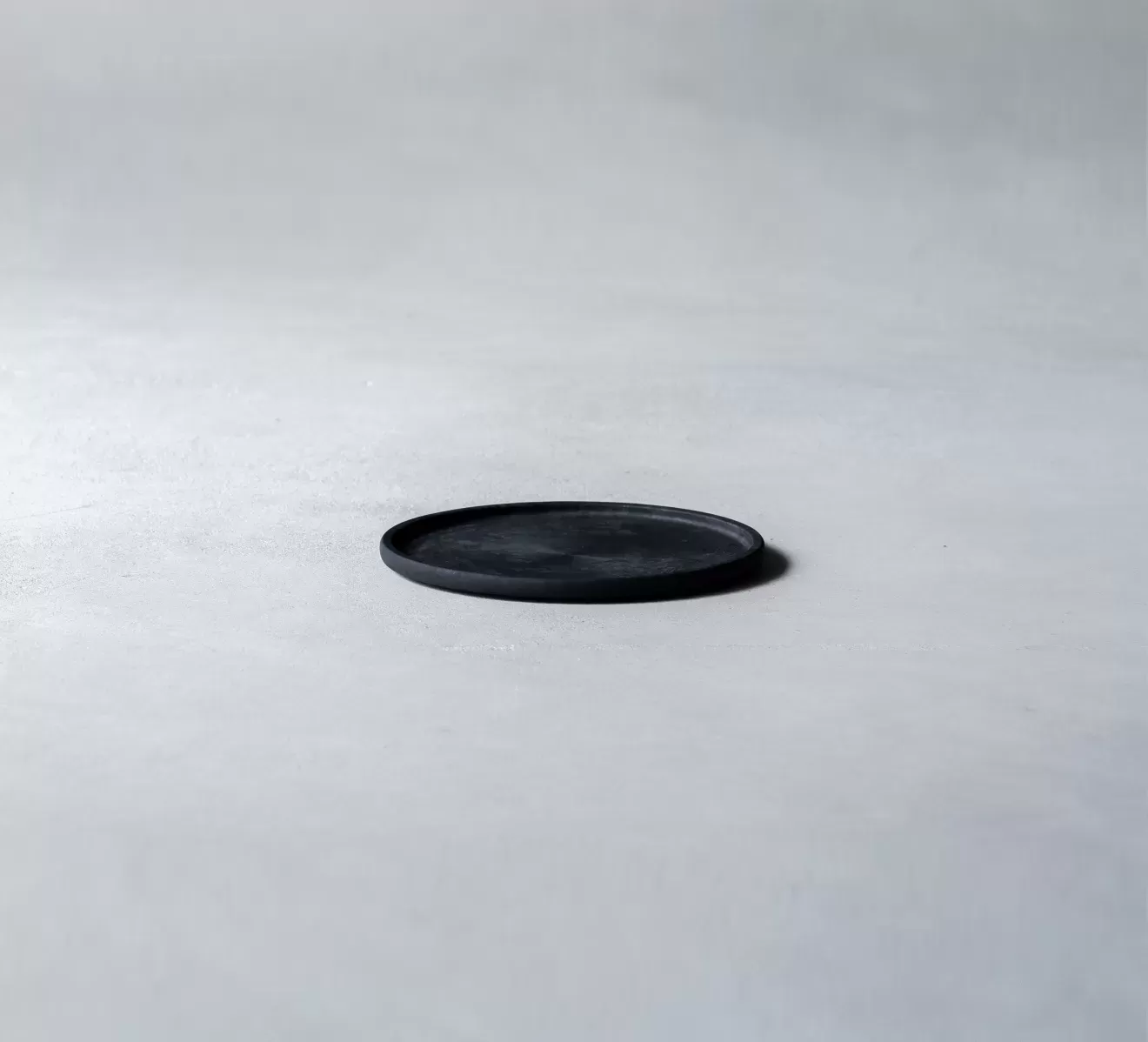 Sen　プレート丸　M　BK