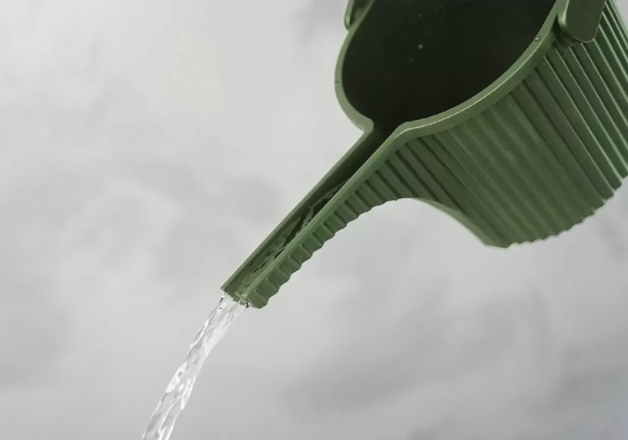 ガーデンビートル　1.5L　BK