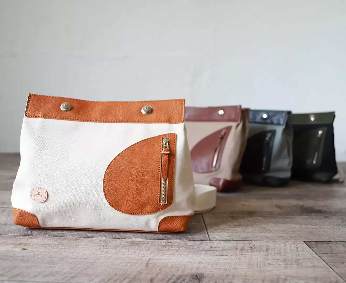 リトルポストマン 帆布×牛革 ショルダーバッグ