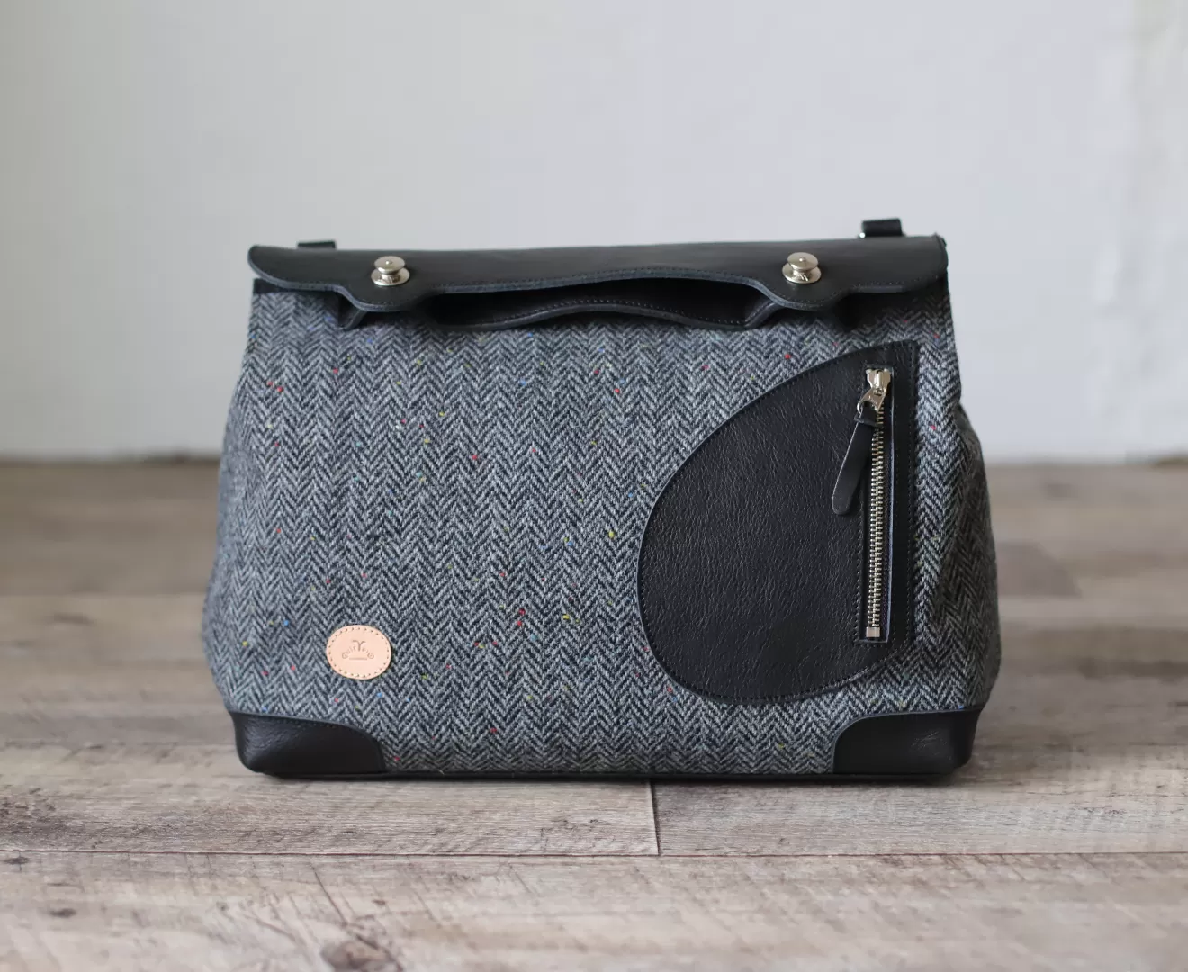 メッセンジャーポストマン ハリスツイード×牛革 ショルダーバッグ