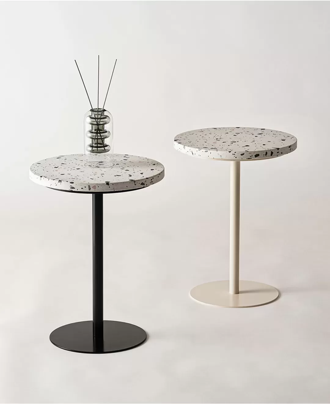 Side table　PT-382BK/IV