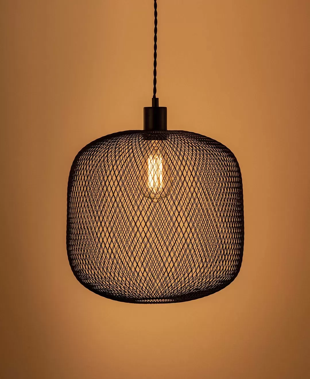 Light　LHT-758BK/WH