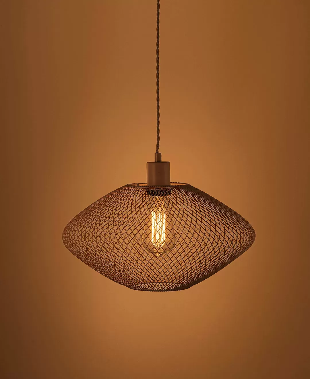 Light　LHT-757BK/WH