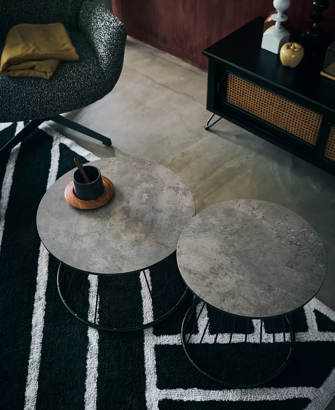 Round table　PT-340GY