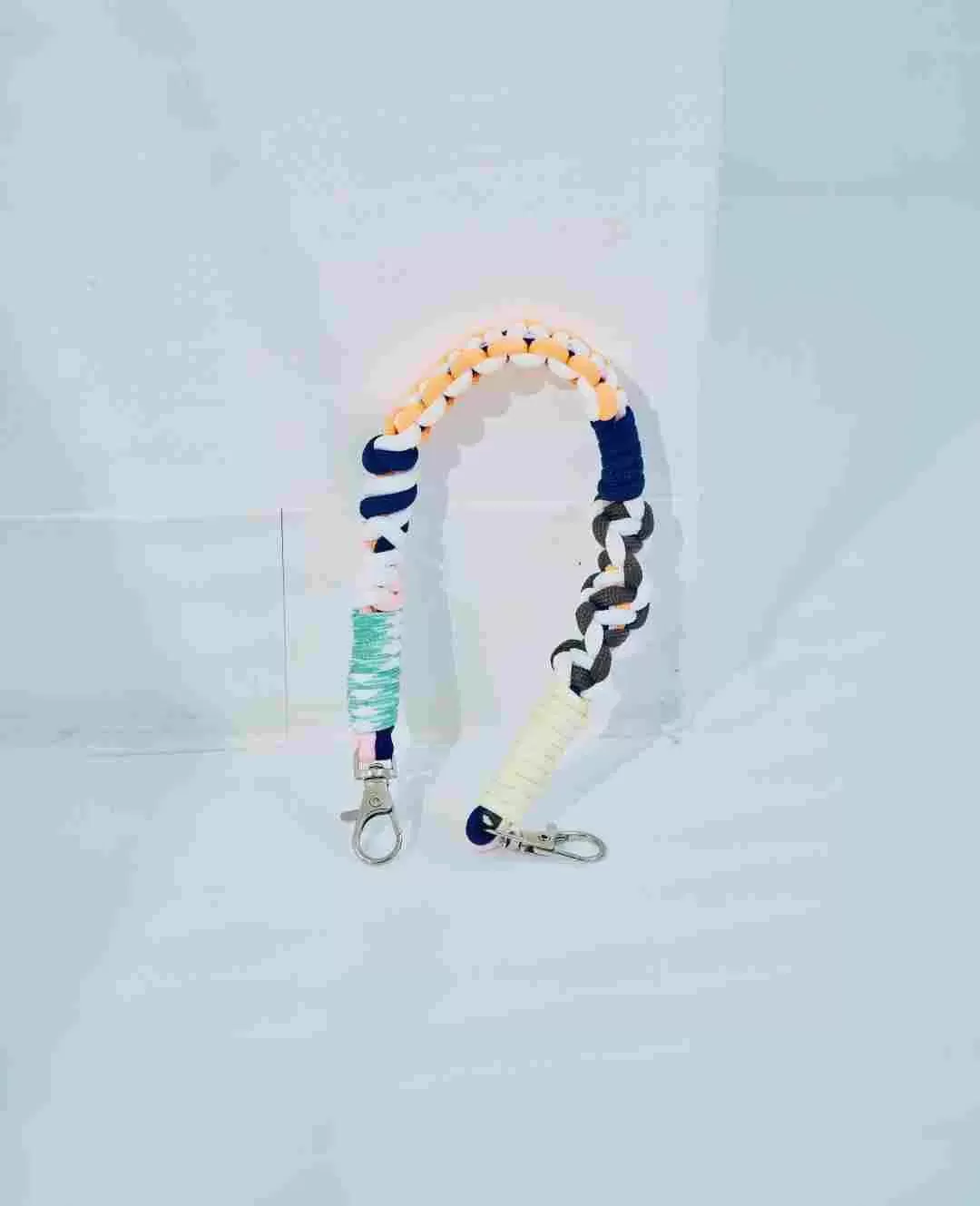 ソロモン編み ショートストラップ マルチカラー3