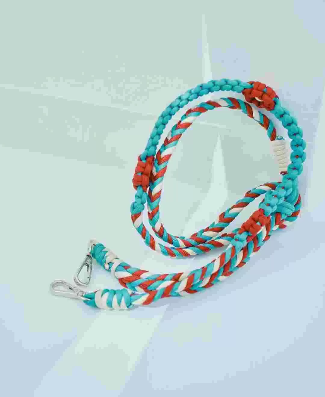 ソロモン編み スマホストラップ 3WAY ポイントフラワー