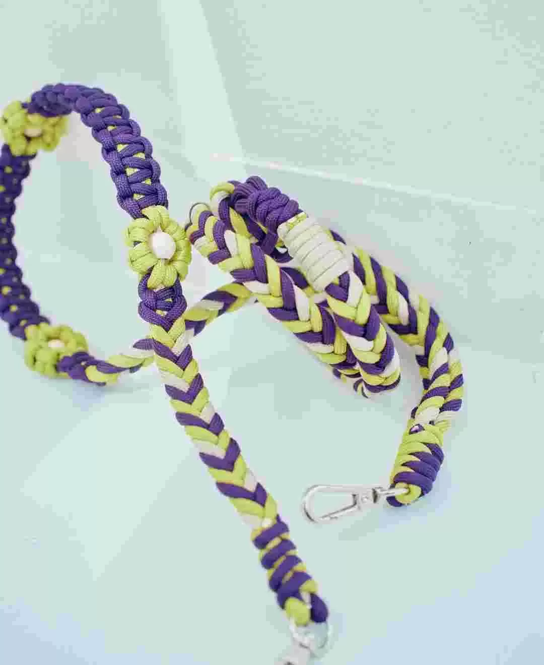 ソロモン編み スマホストラップ 3WAY ポイントフラワー