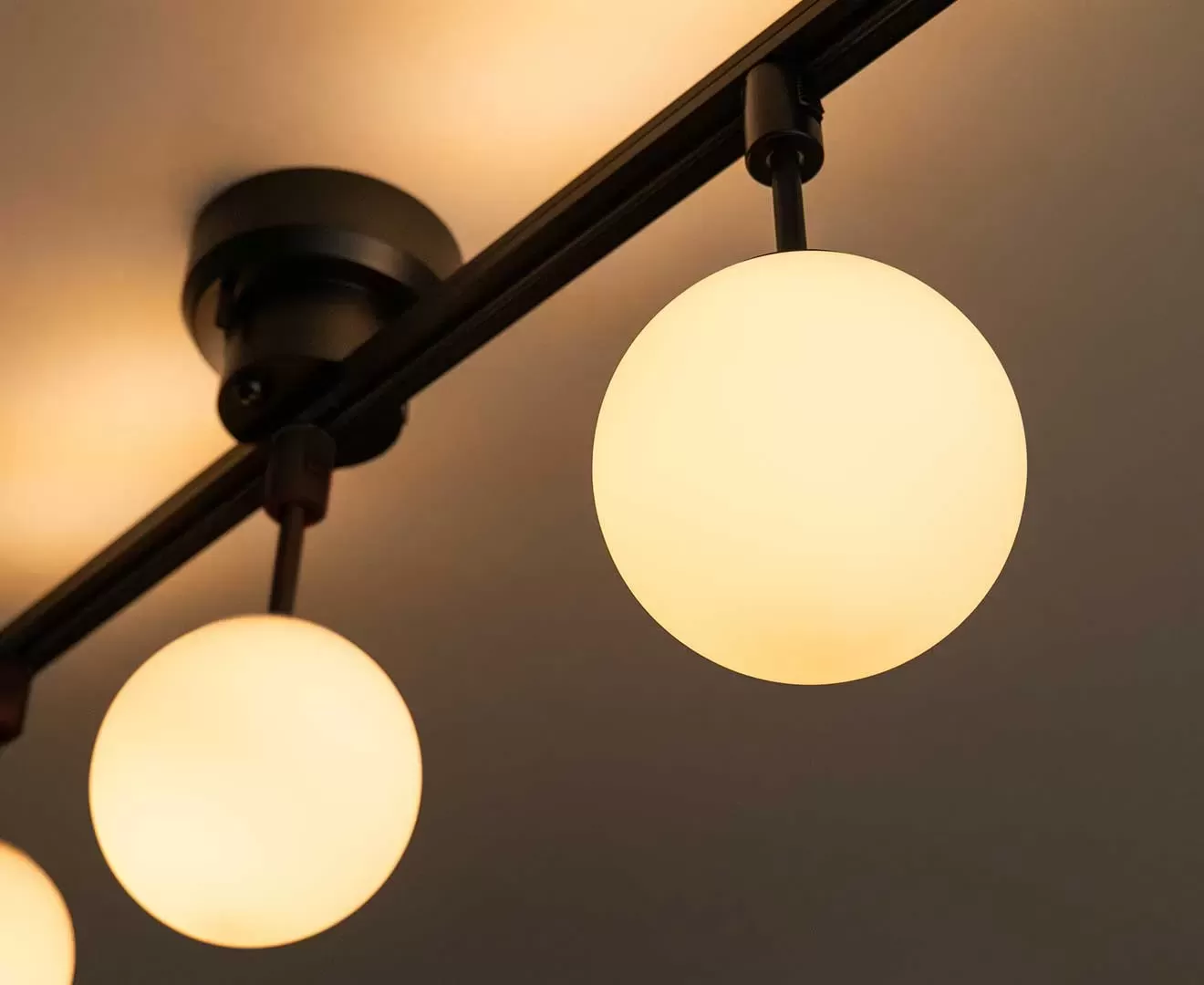 003435 TINY GLASS DUCT LIGHT 1