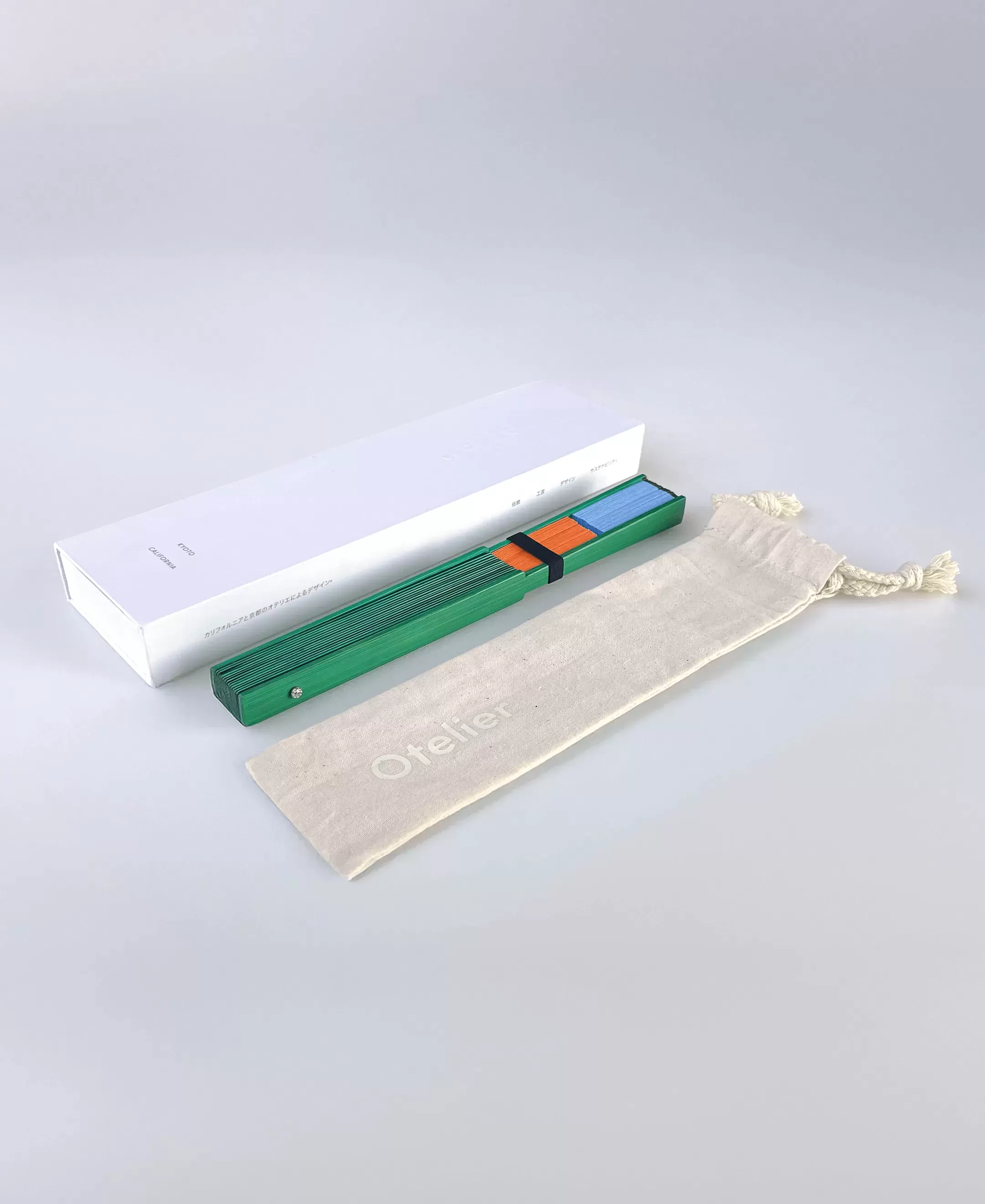 二重虹扇子（青／緑／橙）