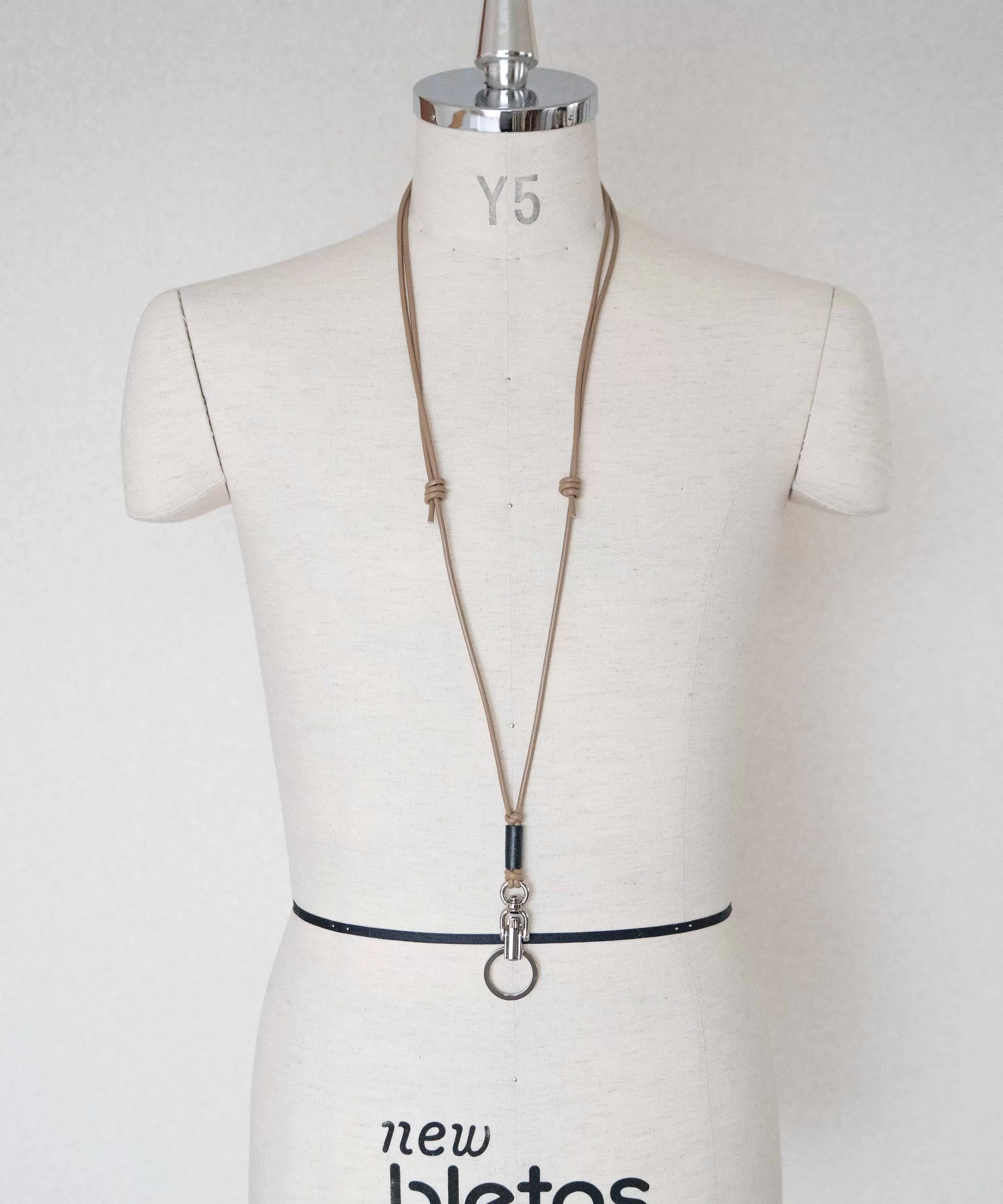 クリップフック　レザーストラップ