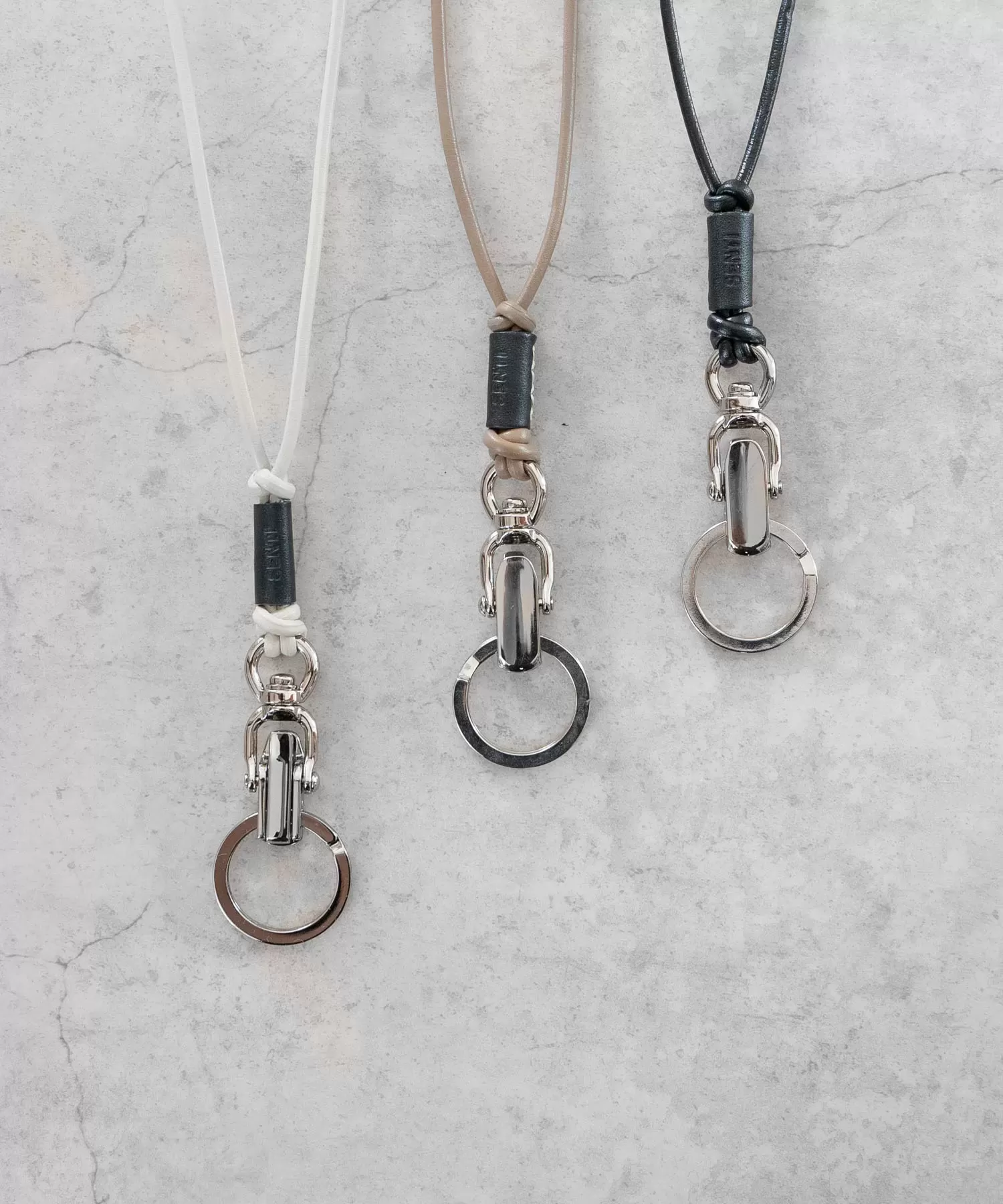 クリップフック　レザーストラップ