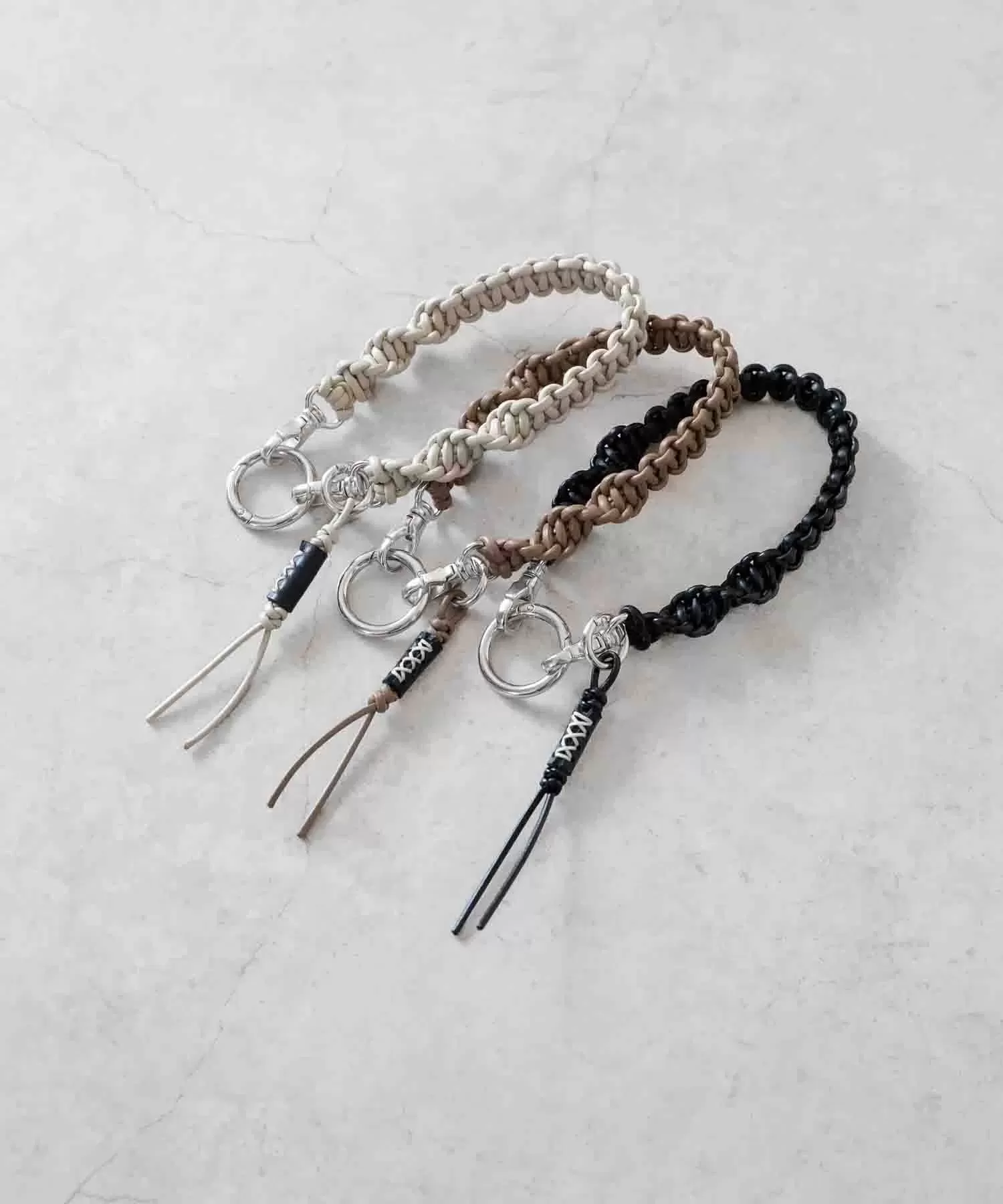 ブレーディング レザー ハンドストラップ