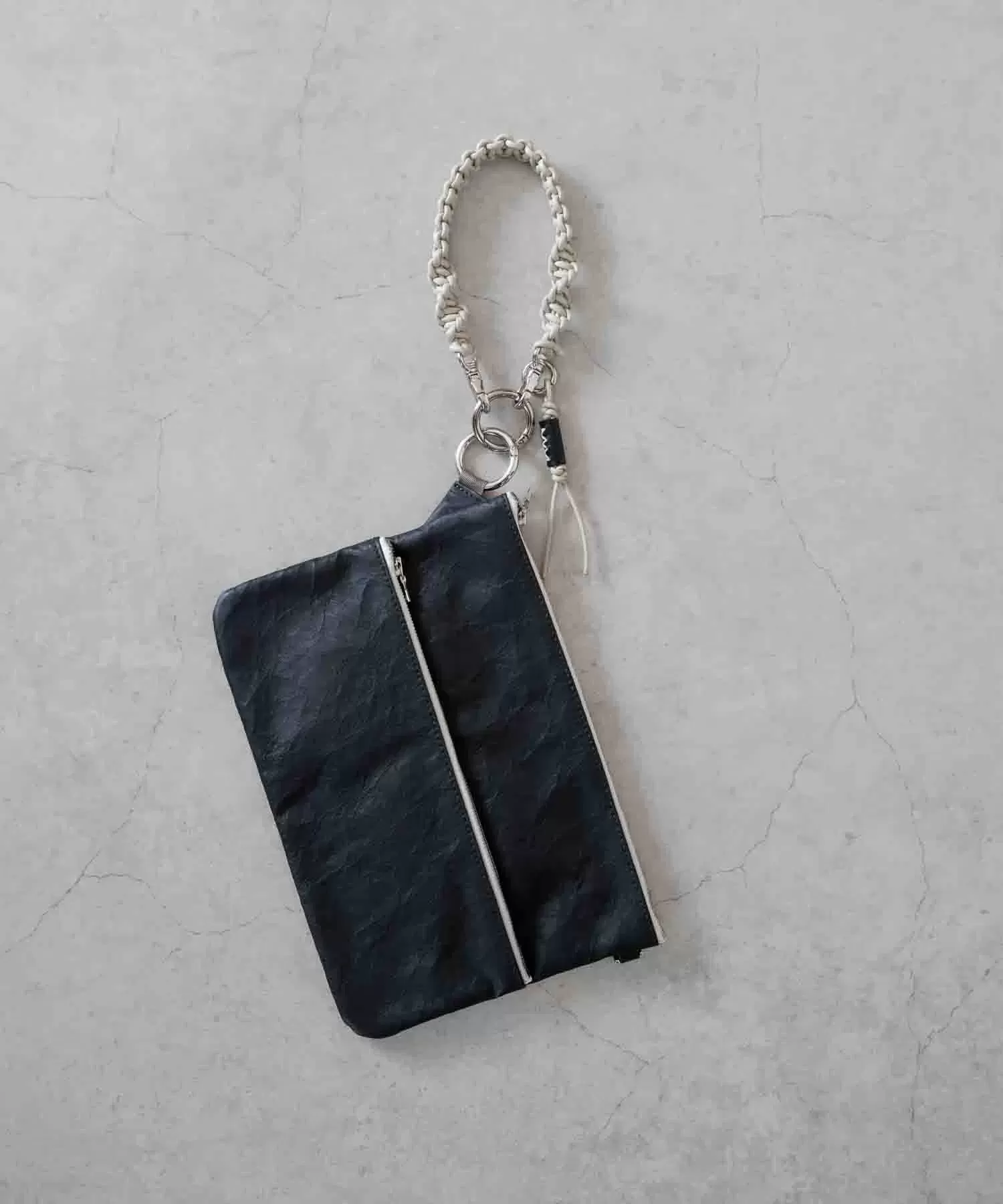 ブレーディング レザー ハンドストラップ