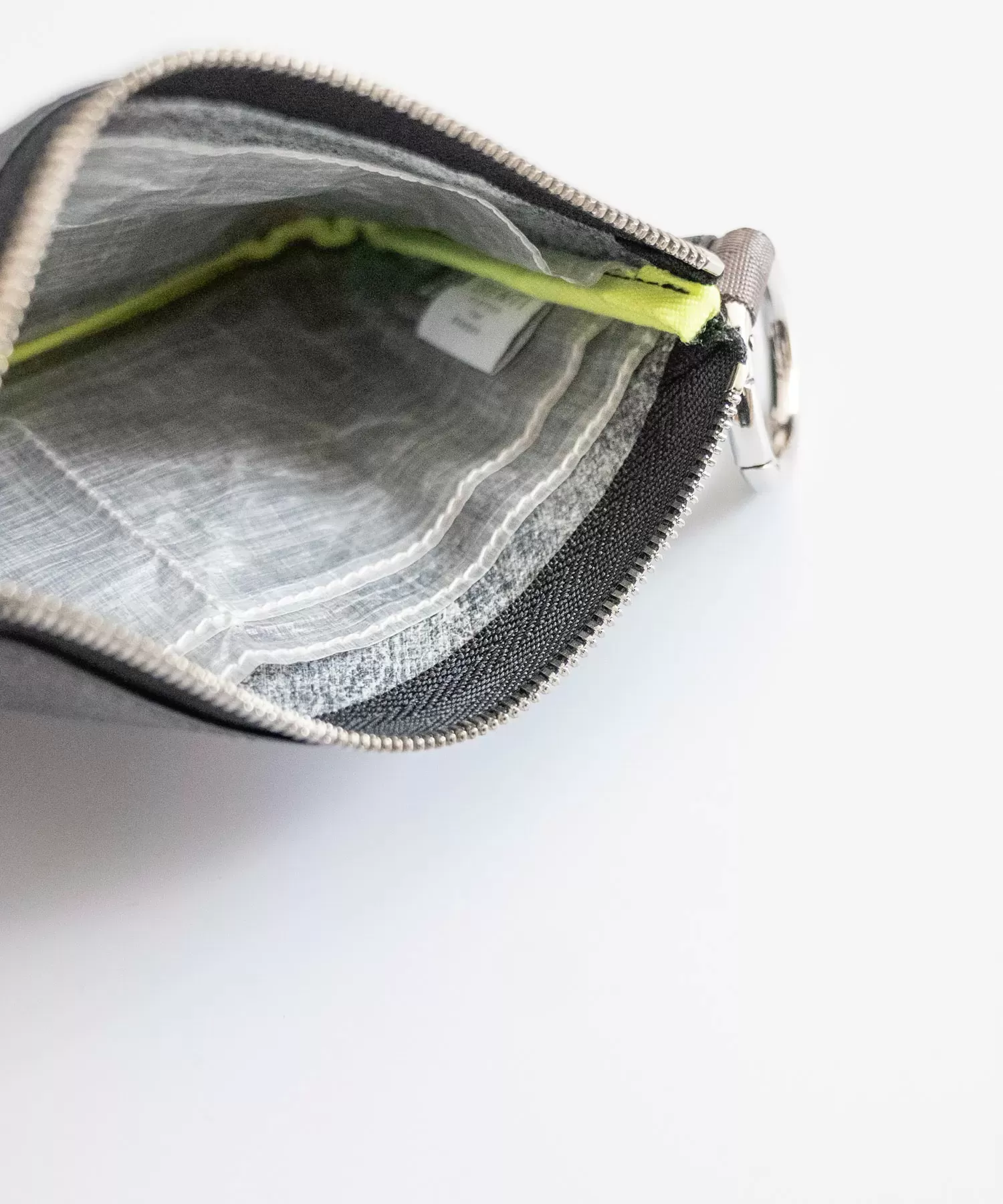 超軽量ダイニーマレザーリングポーチ_M