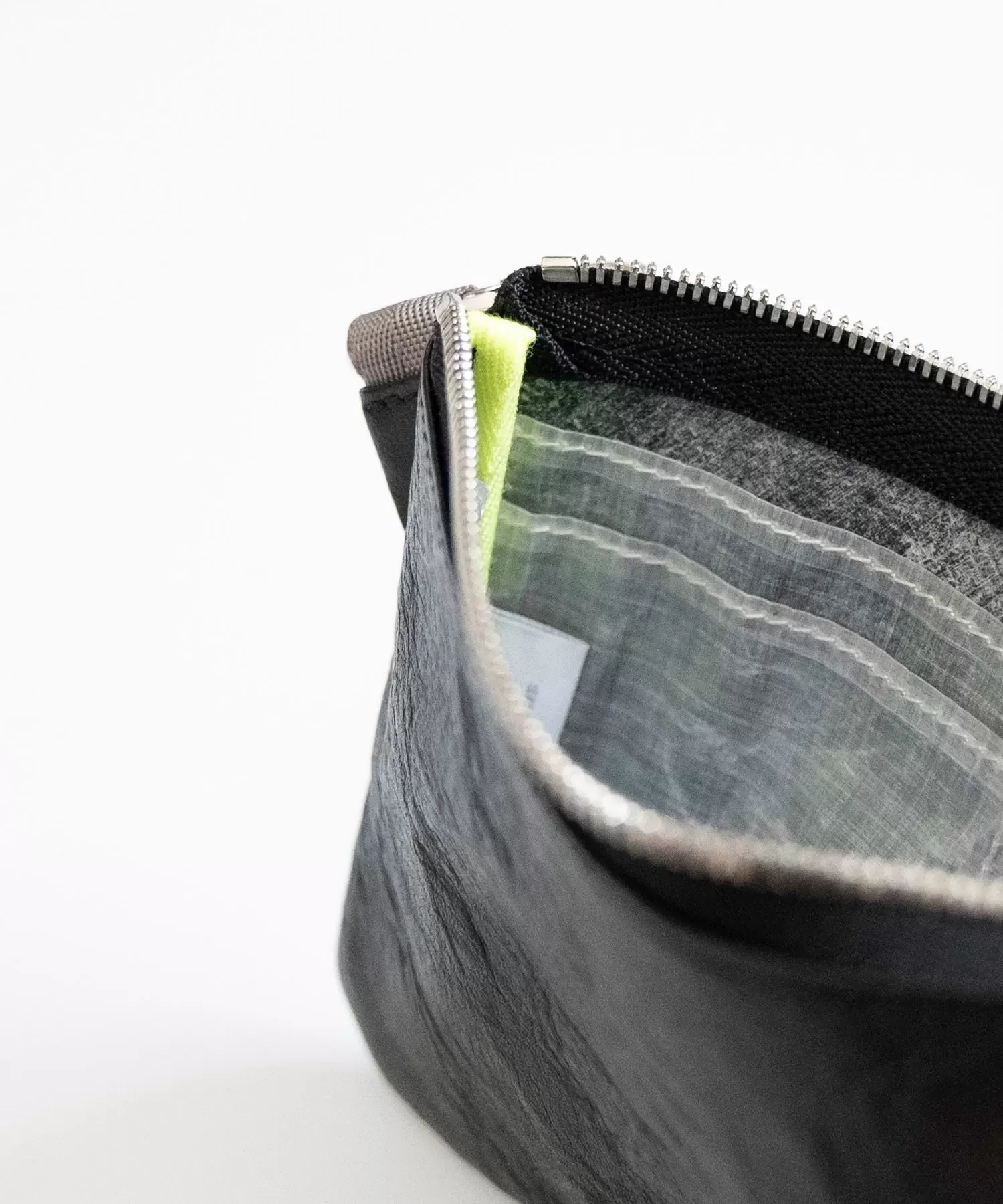 超軽量ダイニーマレザーリングポーチ_M