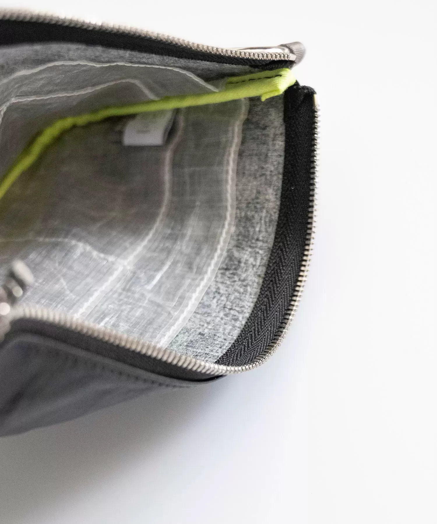 超軽量ダイニーマレザーリングポーチ_L