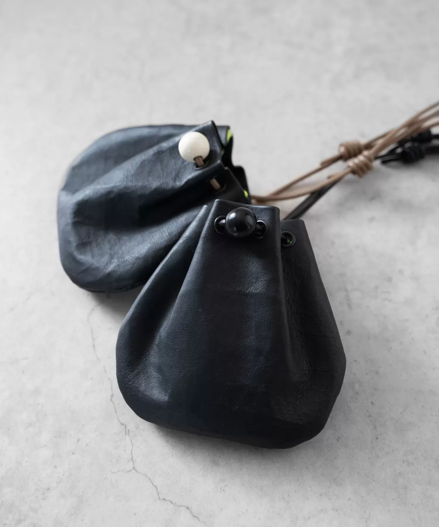 超軽量ダイニーマレザー巾着SS