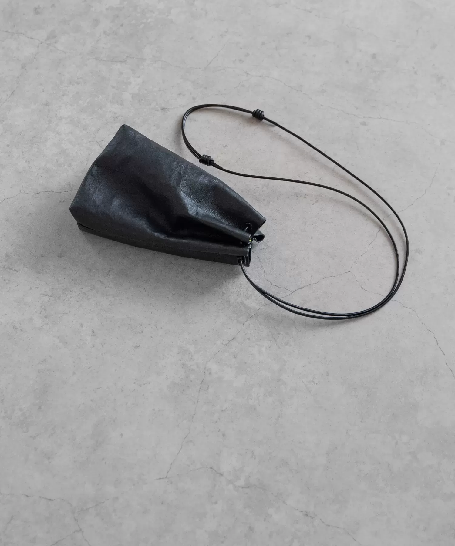 超軽量ダイニーマレザー巾着M×KeeIコラボ