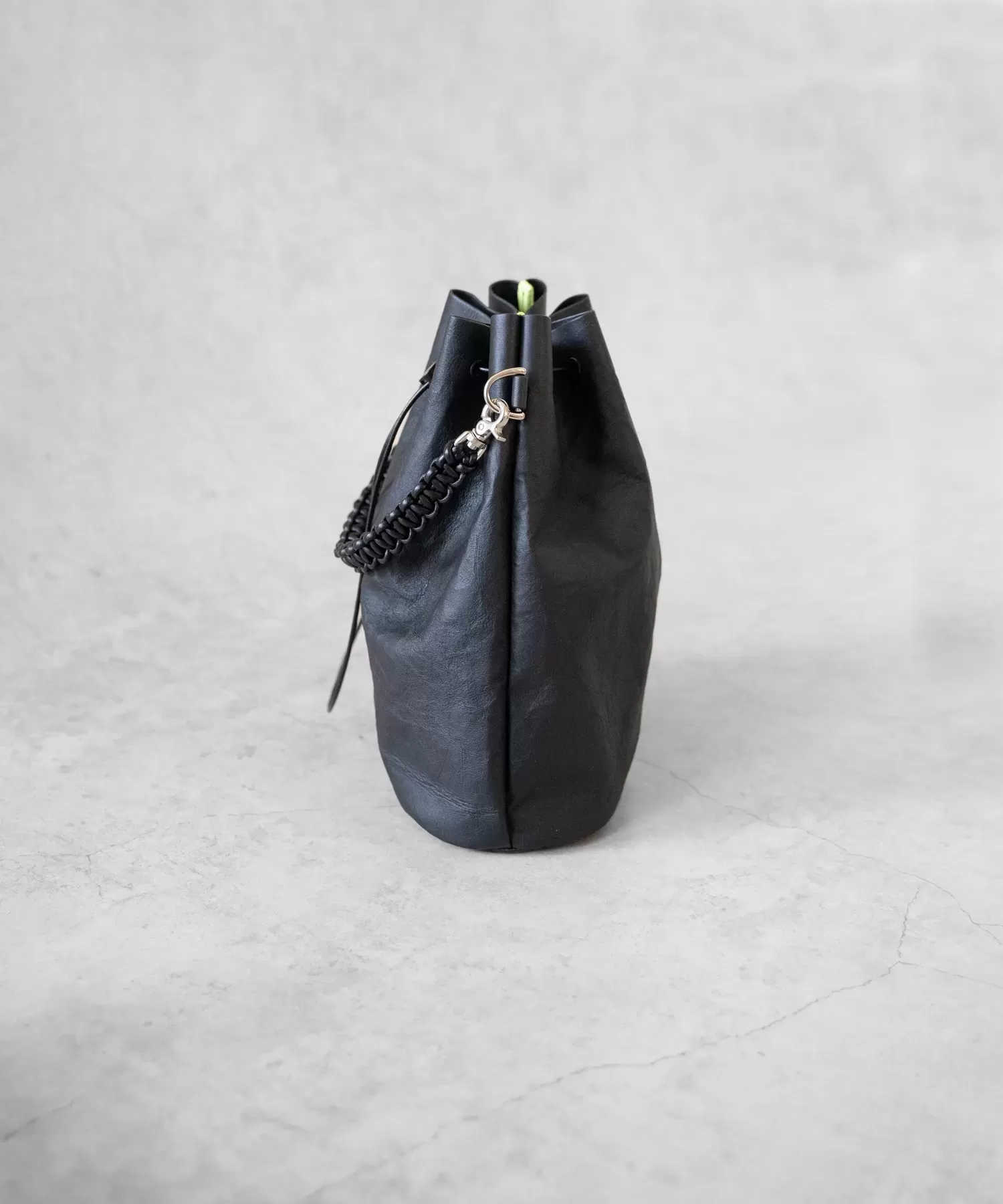 超軽量ダイニーマレザードローストリング2WAYバッグ