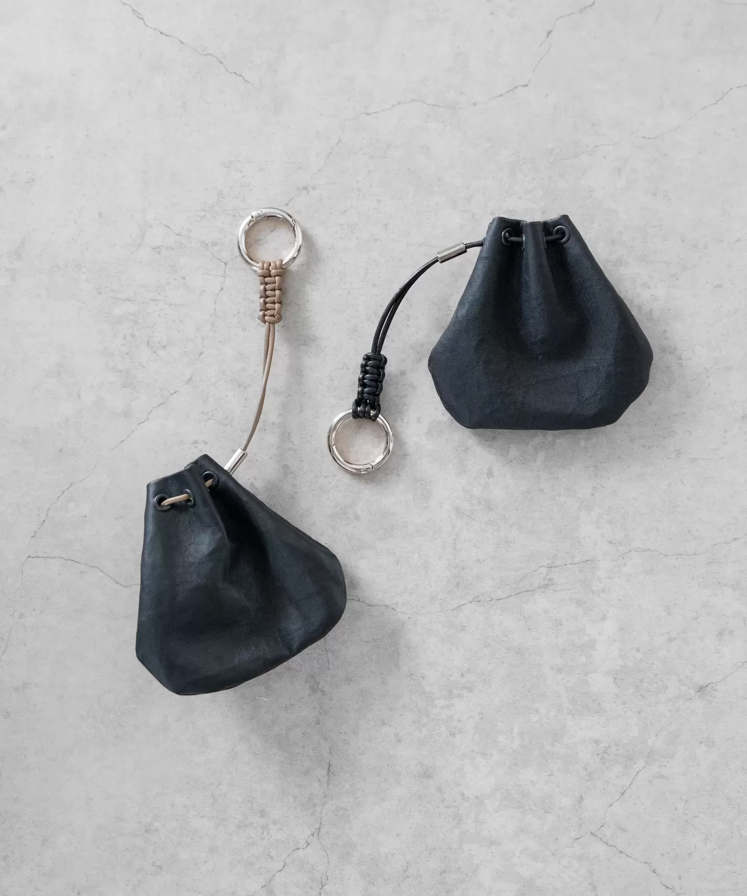 超軽量ダイニーマレザー 巾着キーリング