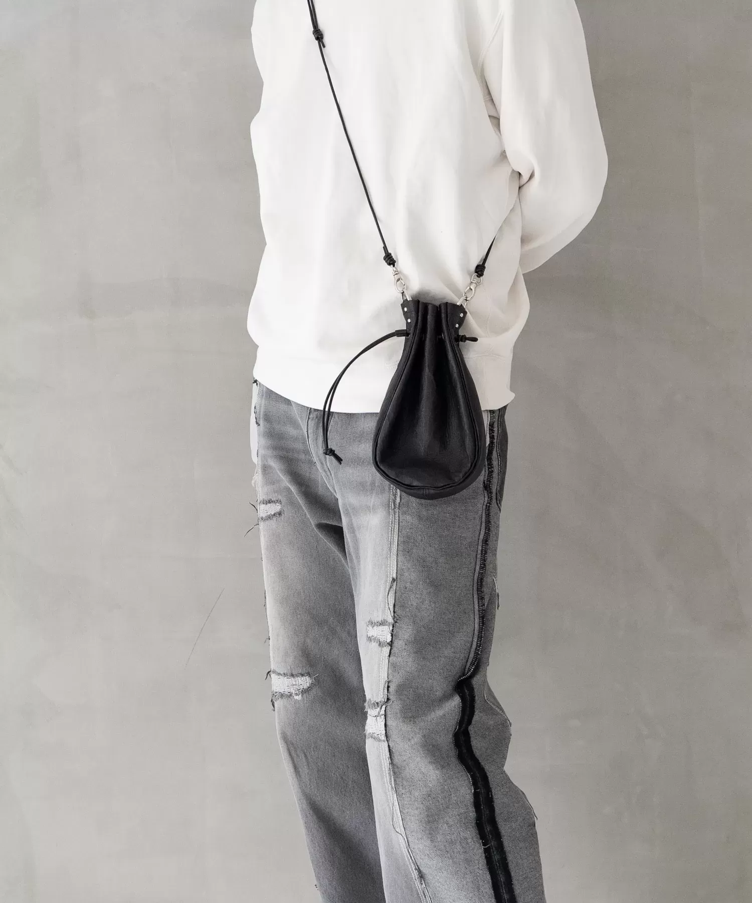 超軽量ダイニーマレザー メディスンバッグ M