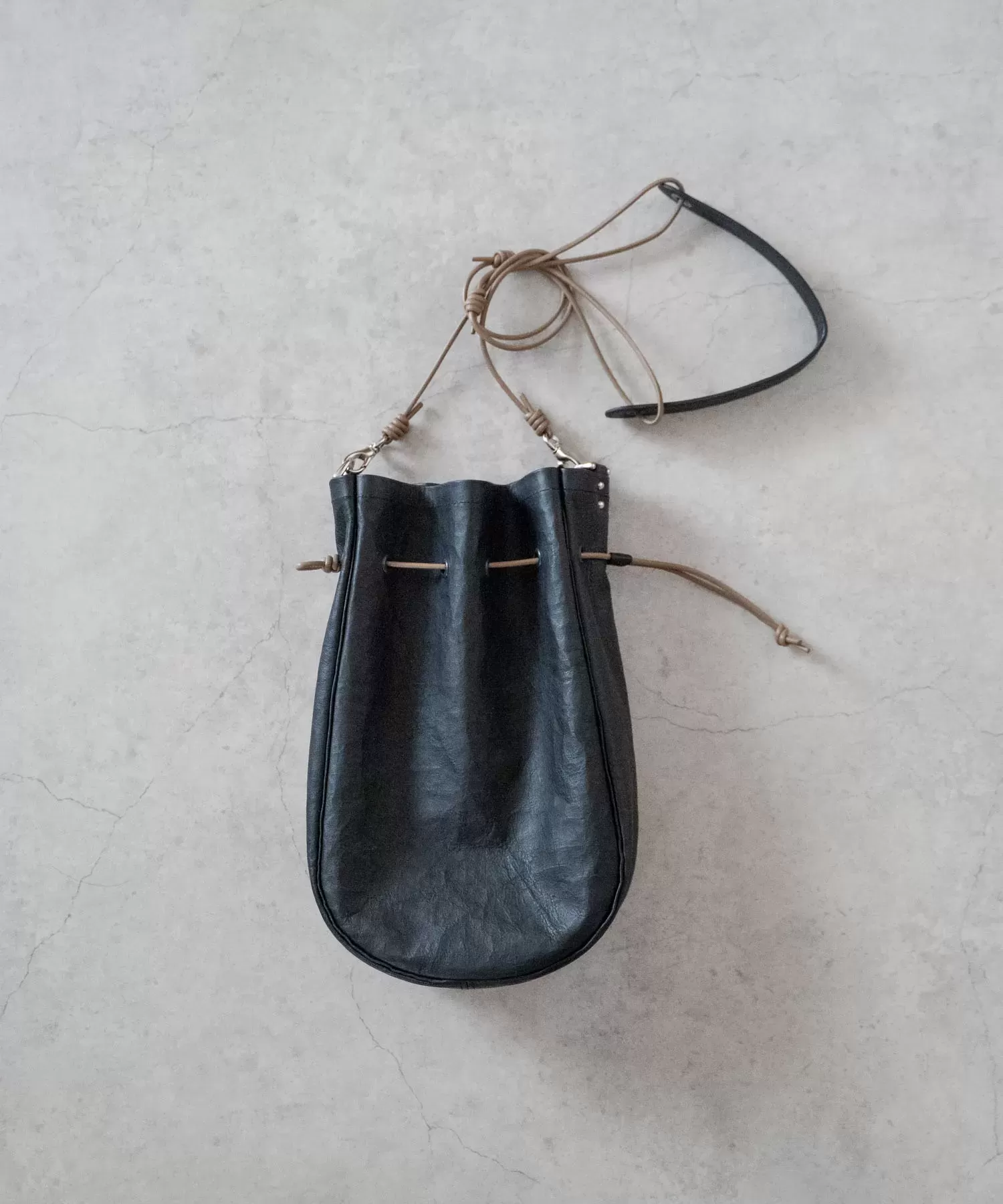 超軽量ダイニーマレザー メディスンバッグ L