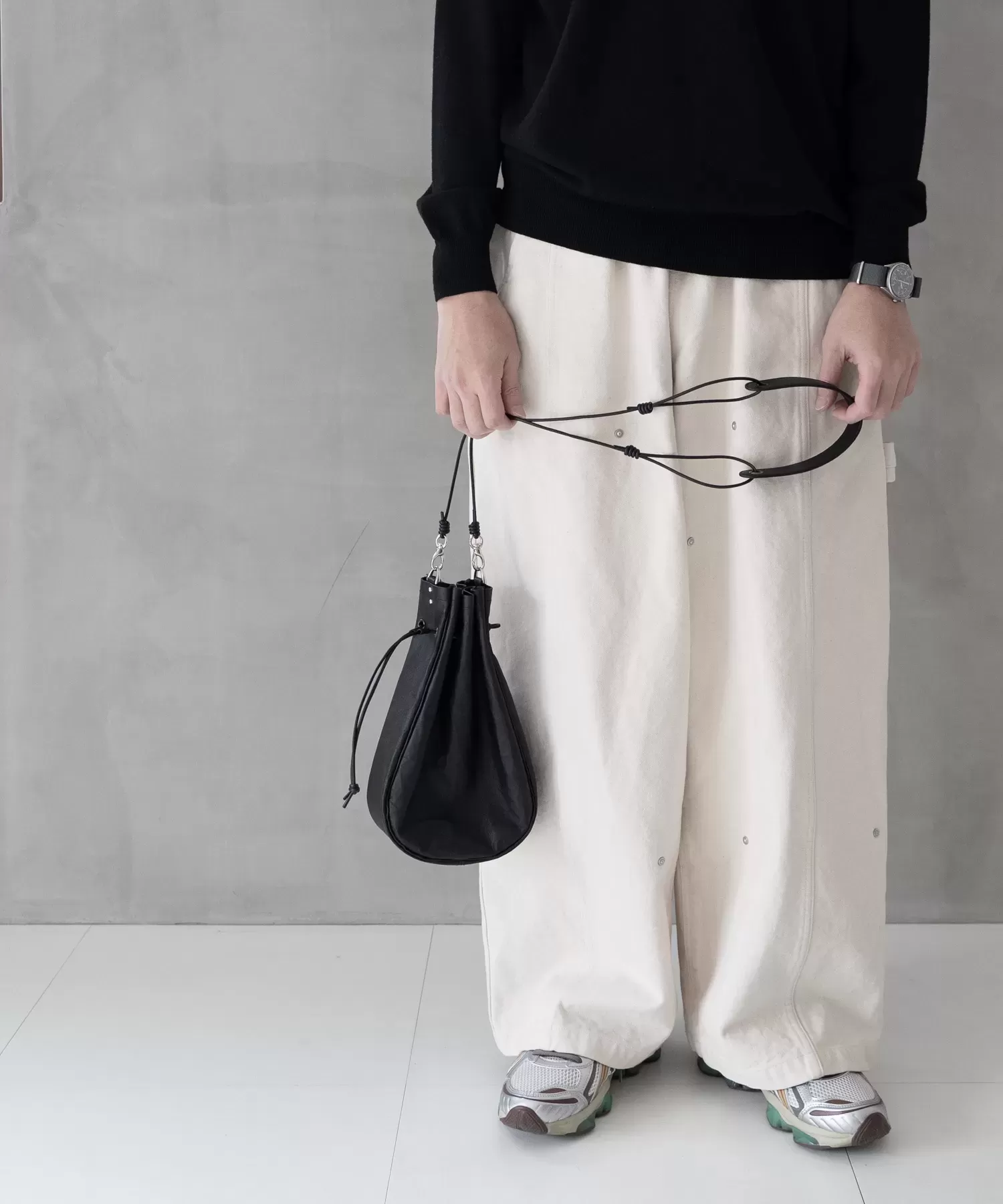 超軽量ダイニーマレザー メディスンバッグ L