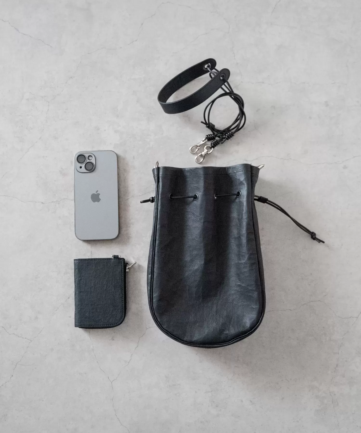 超軽量ダイニーマレザー メディスンバッグ L