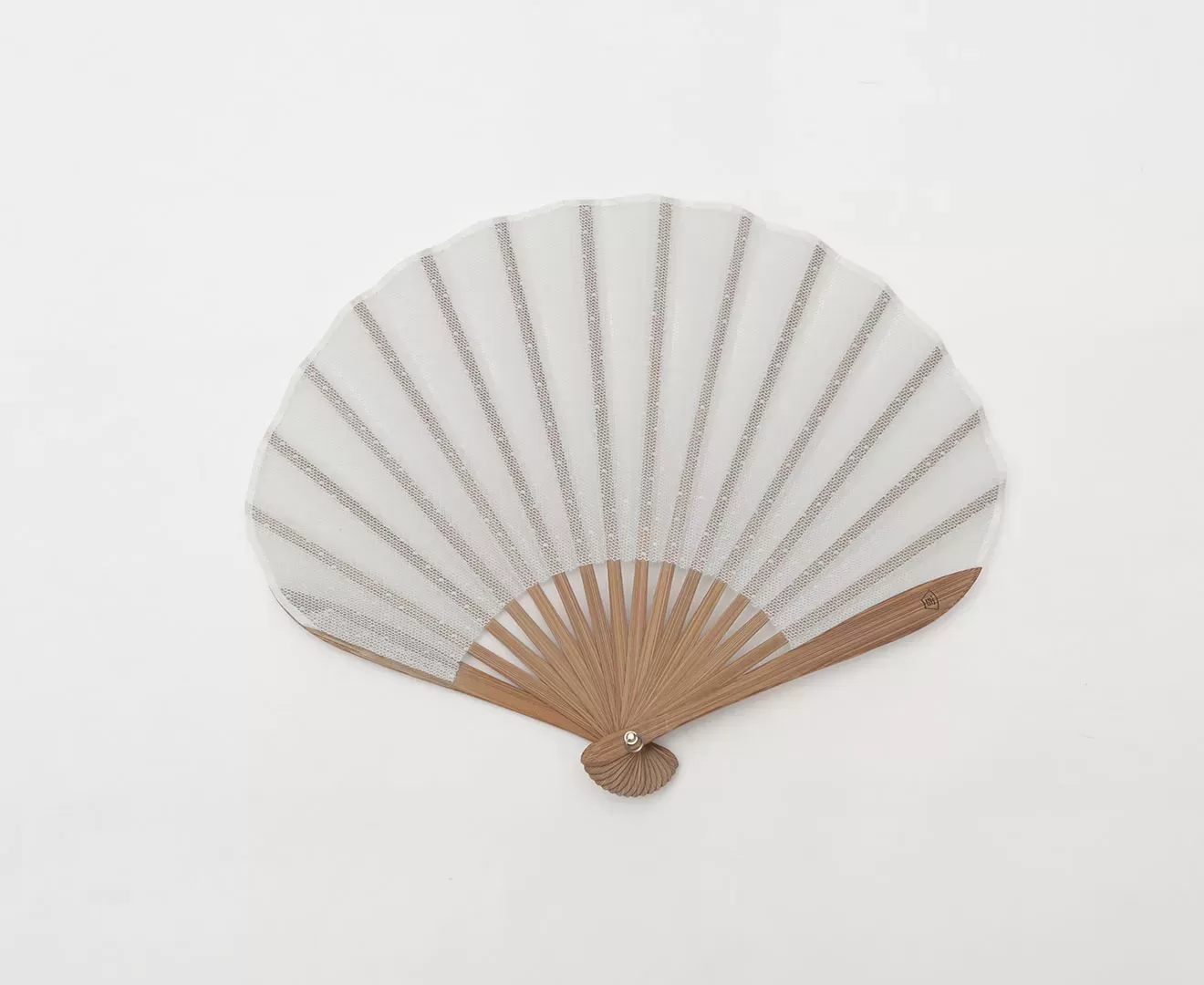 ヴェール素材のふわり扇子