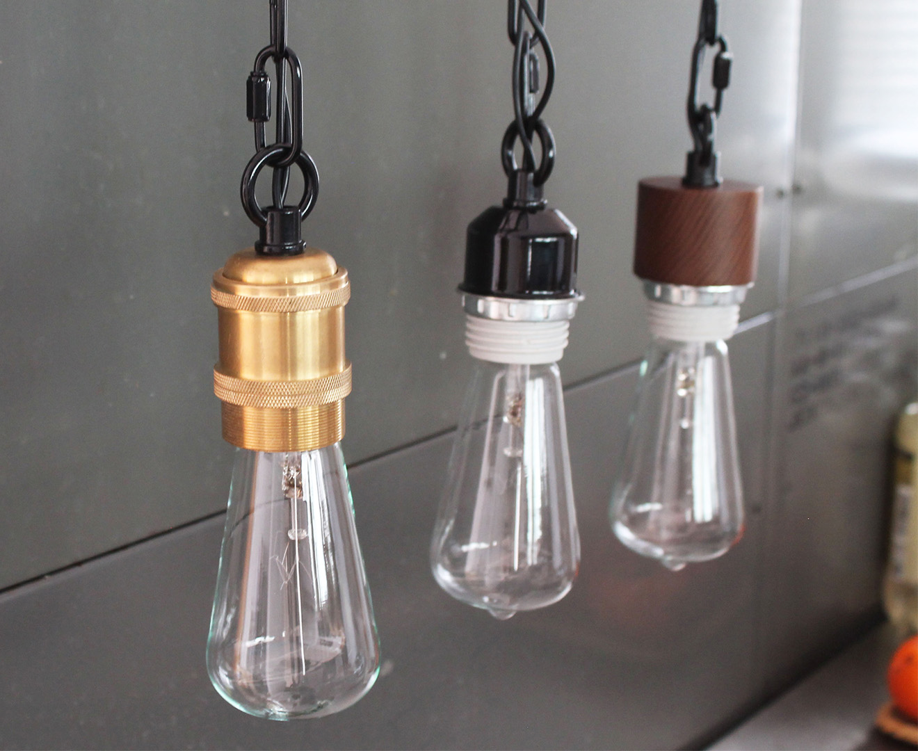 002393 GENERAL SOCKET E26 ADJUSTER CHAIN_BRASS