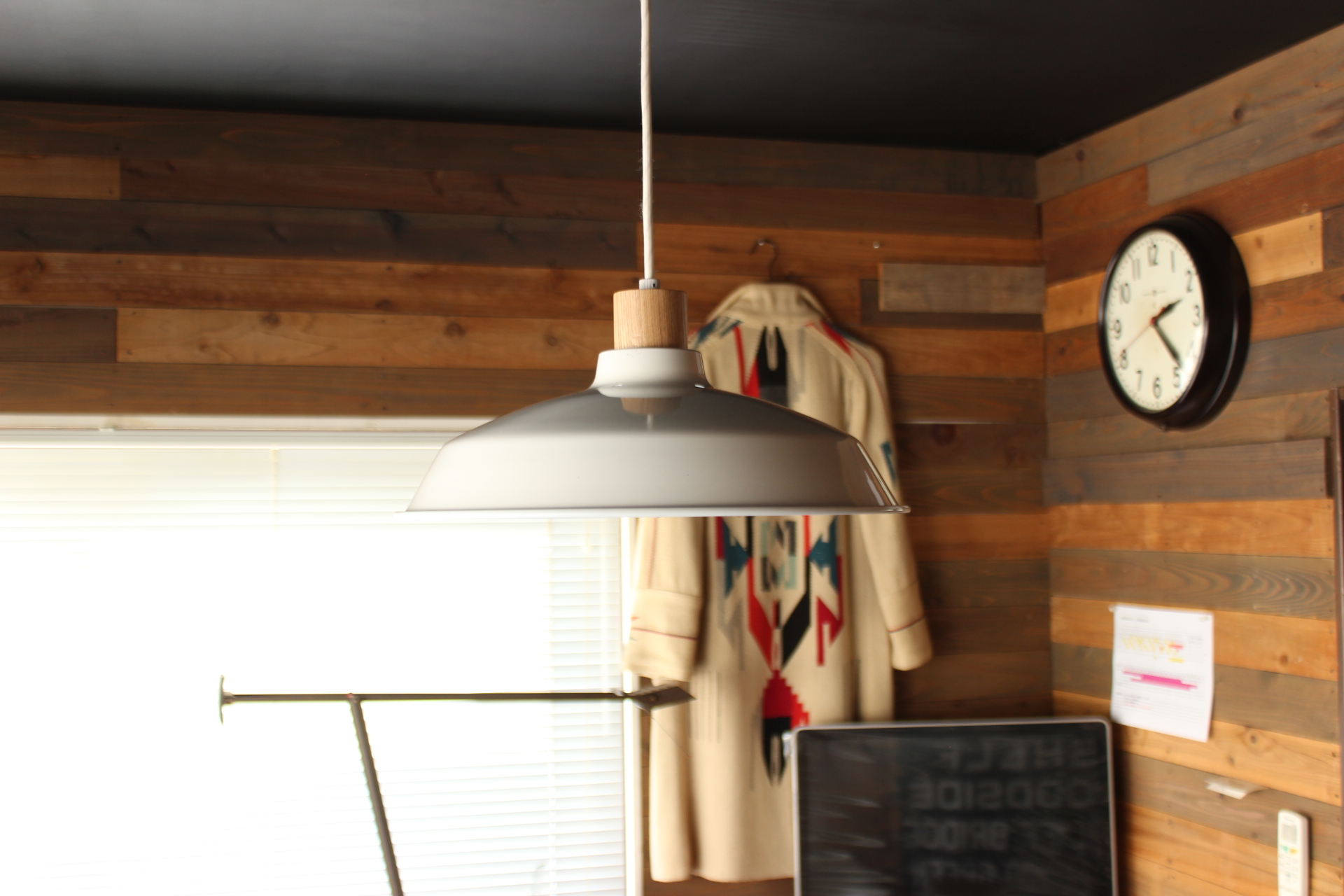 001869 GENERAL SOCKET E26_WOOD