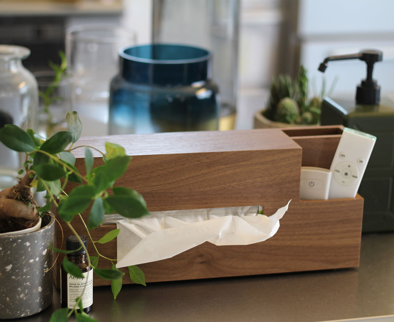 000274 WOOD TISSUE CASE