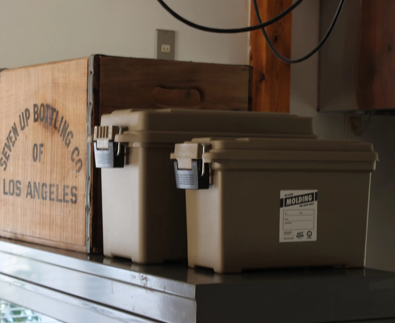 003055 molding _AMMO TOOL BOX_S