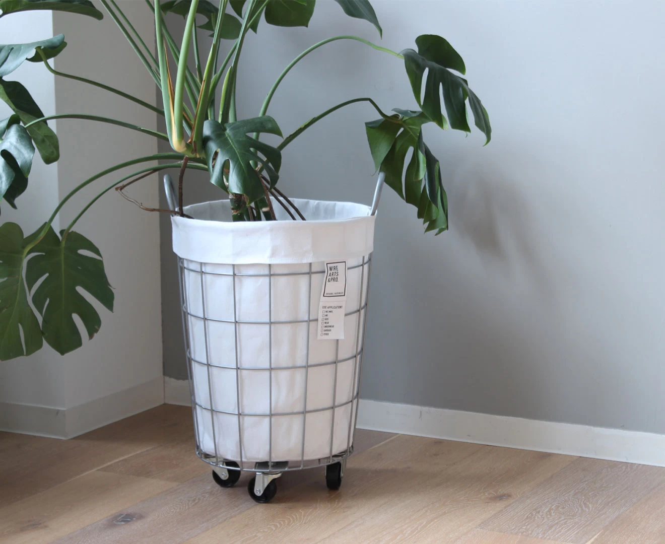 003076 WIRE ARTS & PRO.laundry ROUND BASKET WITH CASTER 33L