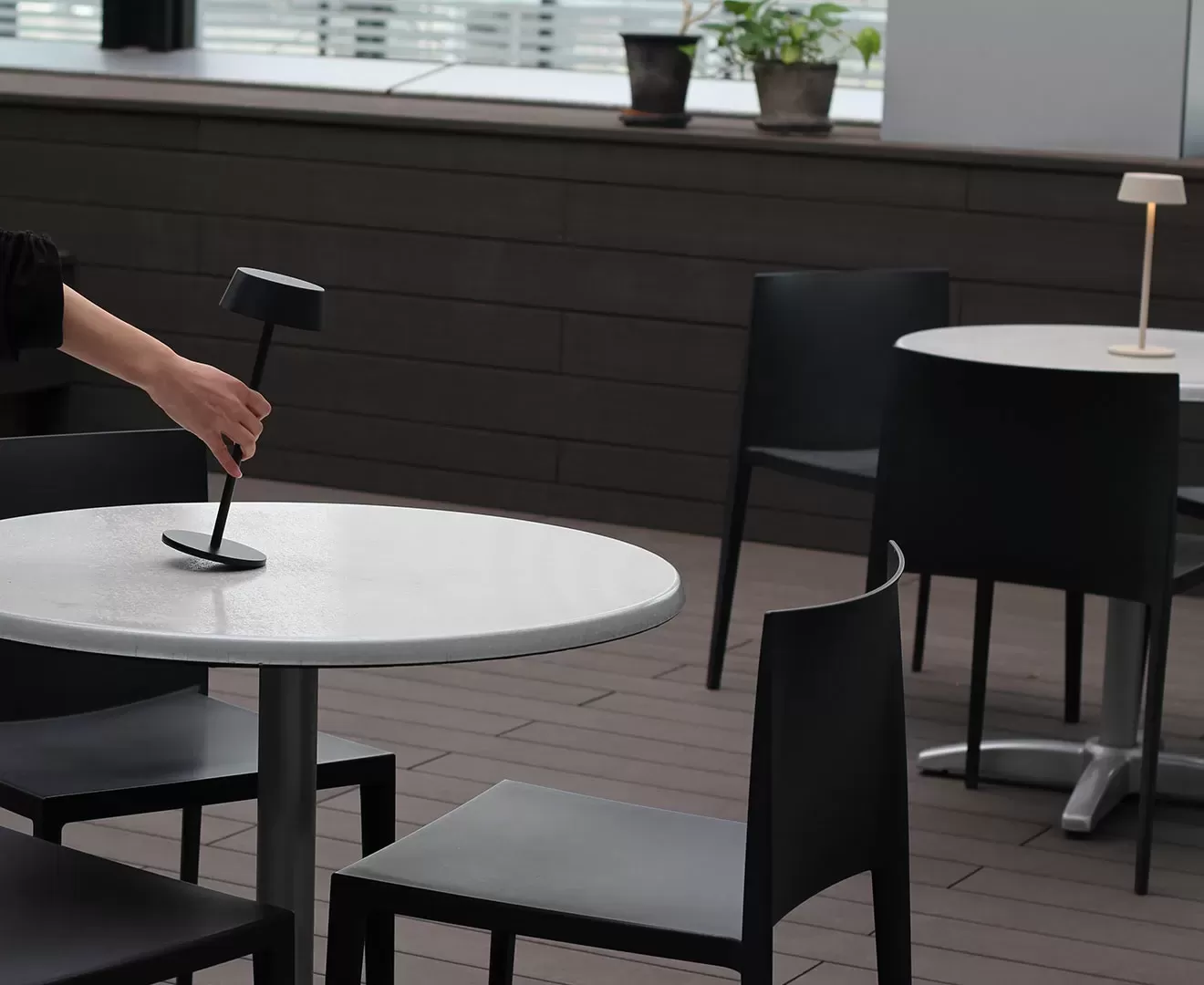 003400 OLIKA CORDLESS LED LIGHT