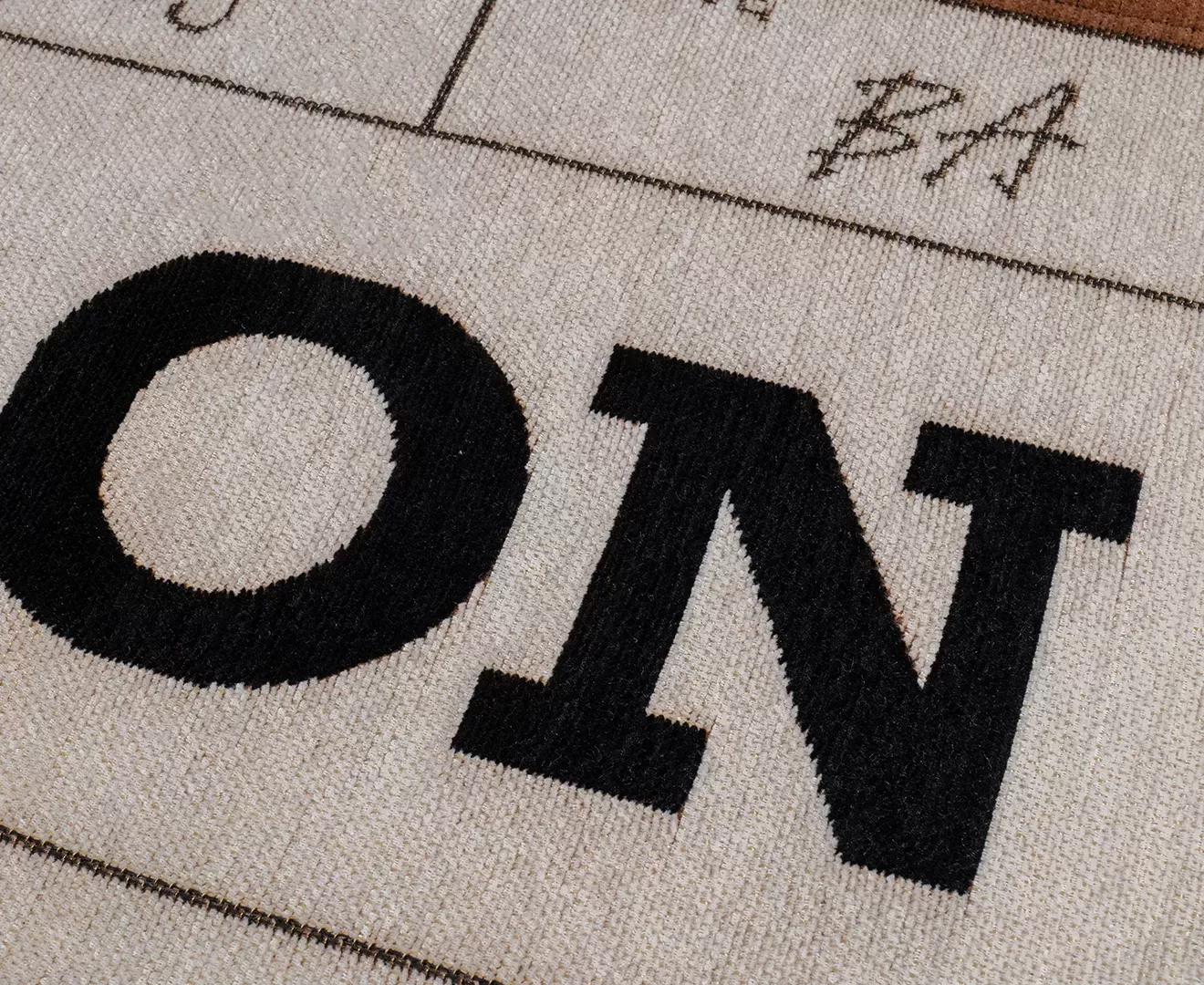 001483 BAGGAGE TAG RUG