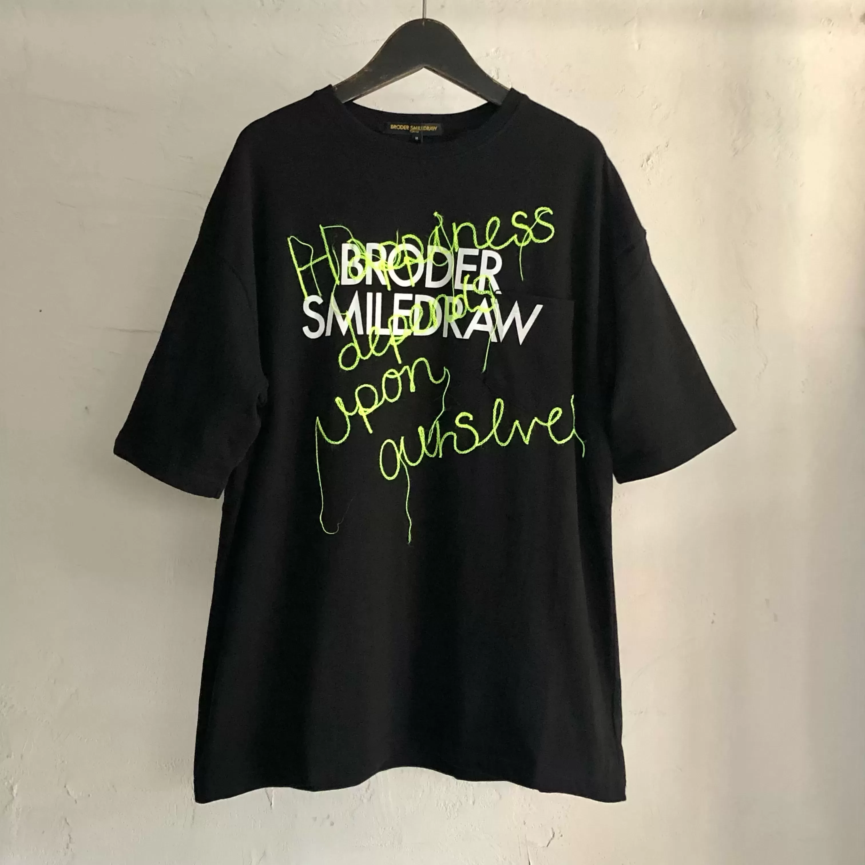 Broder Print×ハンドル刺繍Teeシャツ