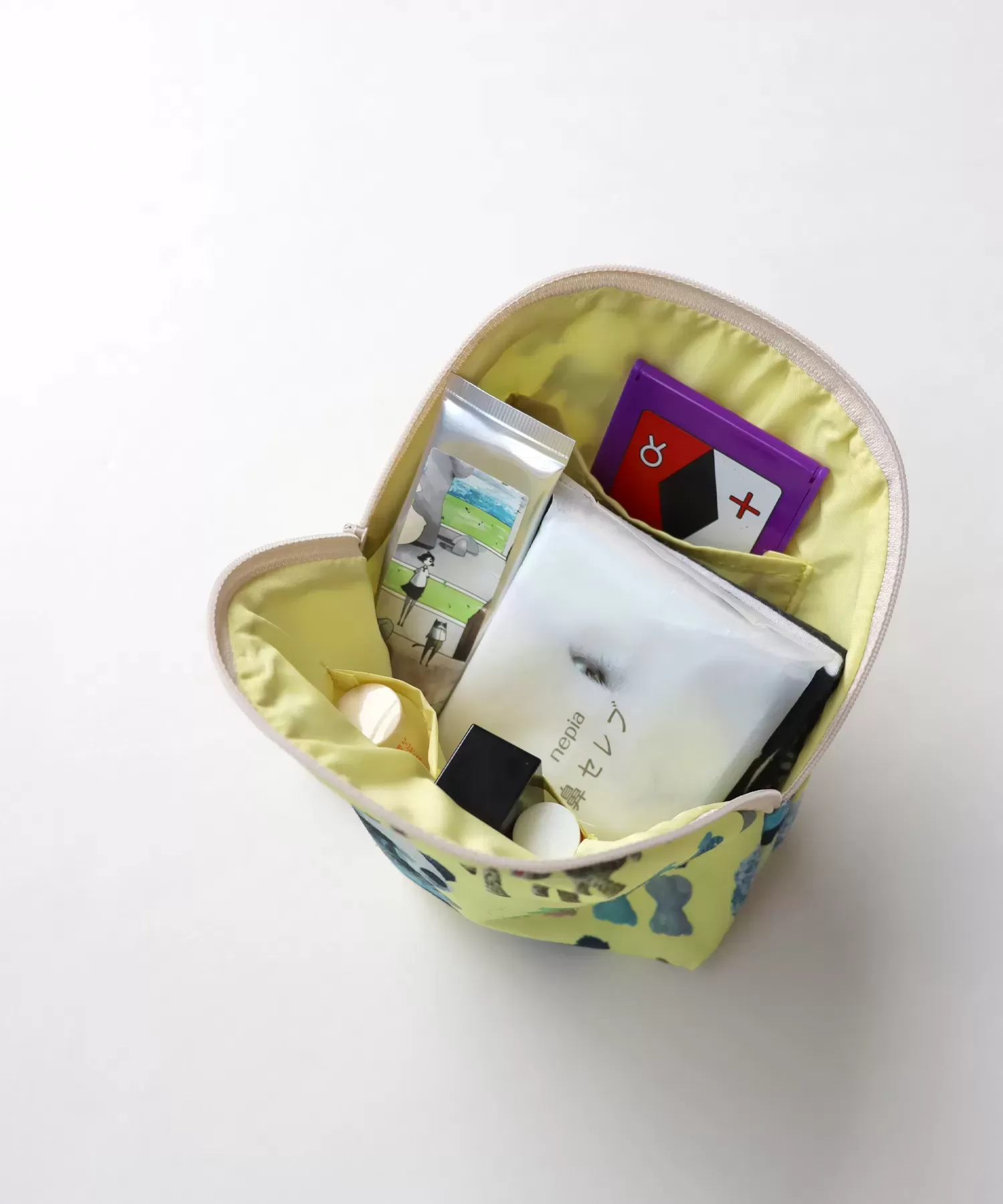 プリント ポーチ